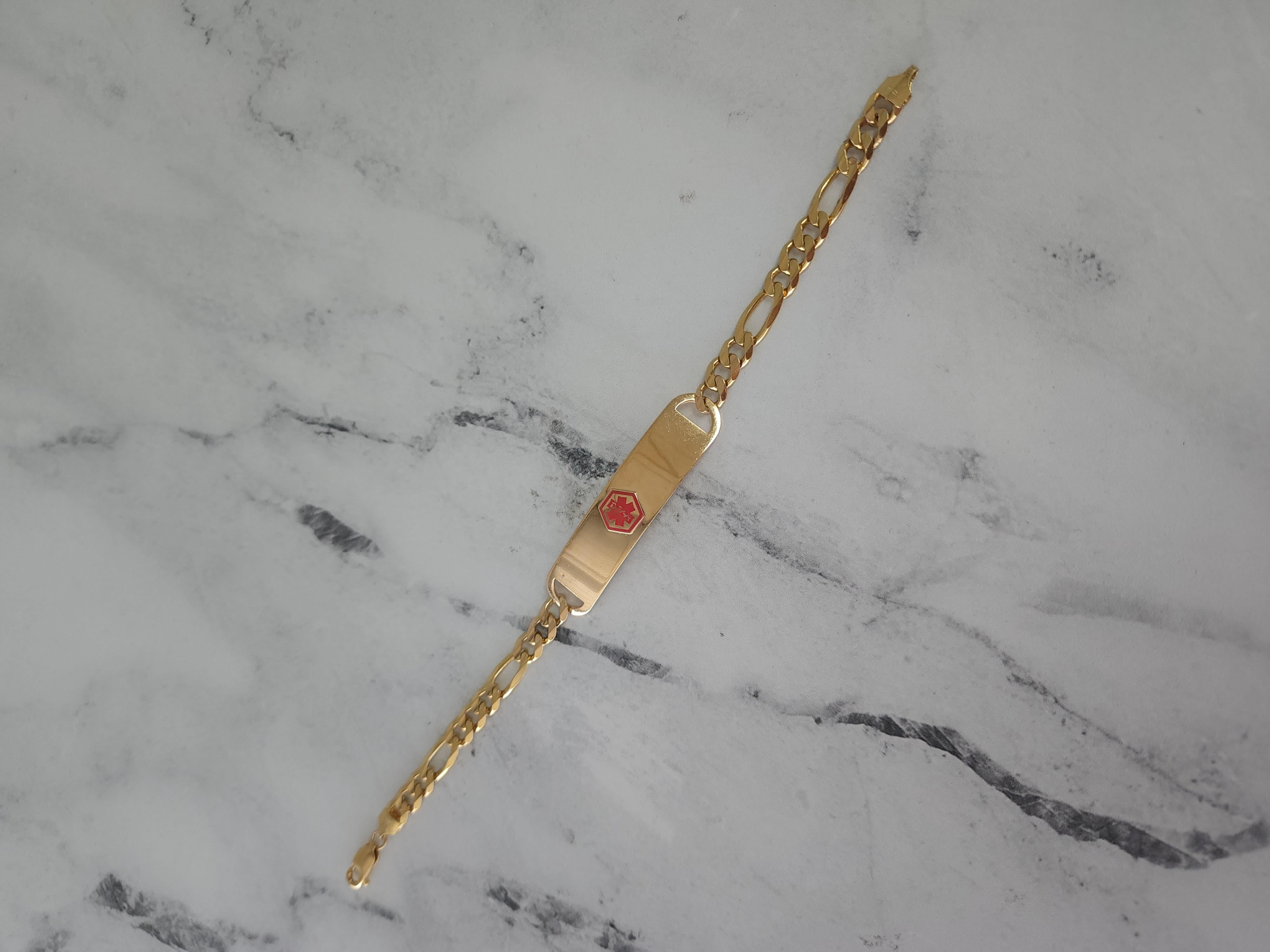 Medical Alert Figaro Kette Armband 14k Gelbgold im Zustand „Neu“ im Angebot in Sugar Land, TX