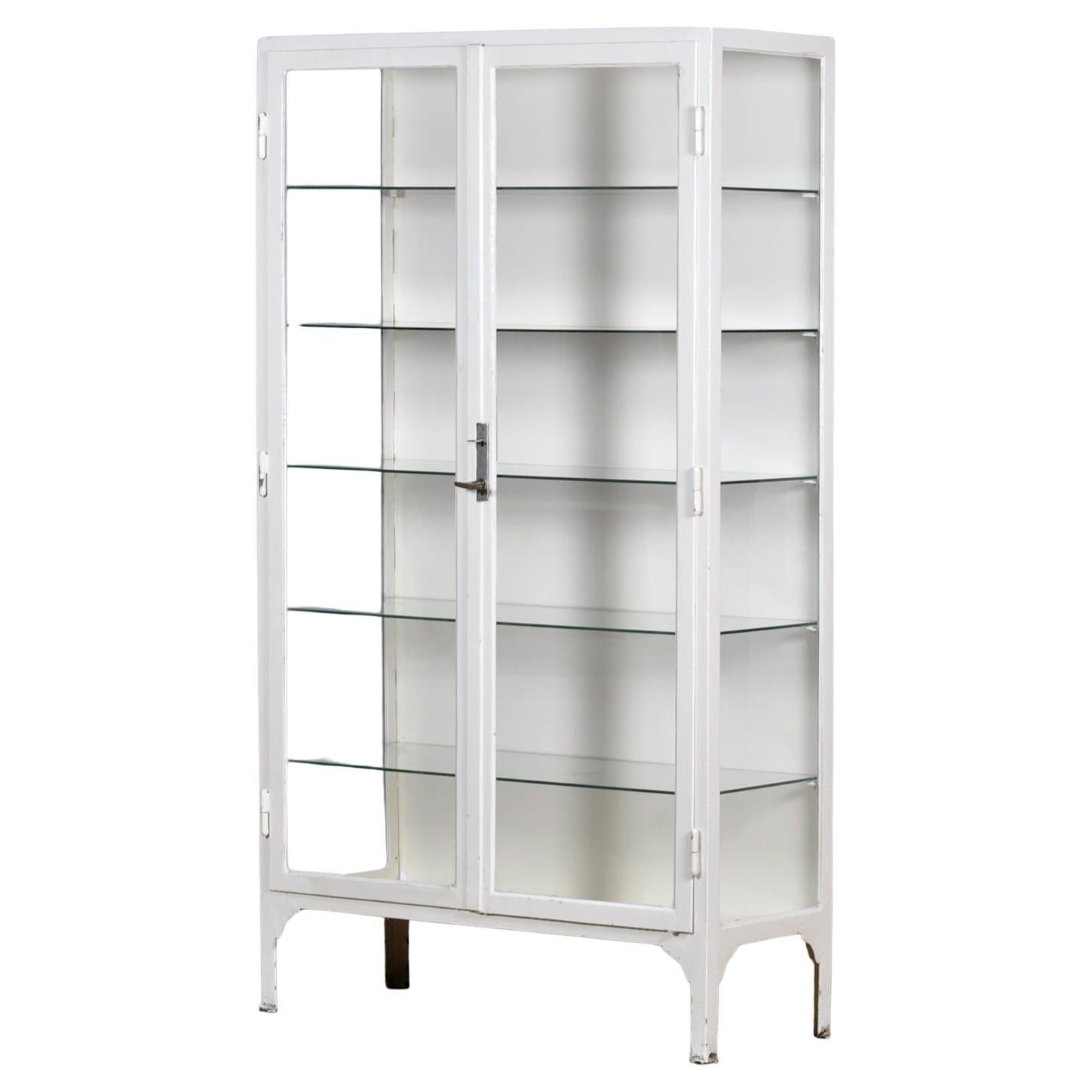 Medizinischer Schrank, 1930er Jahre