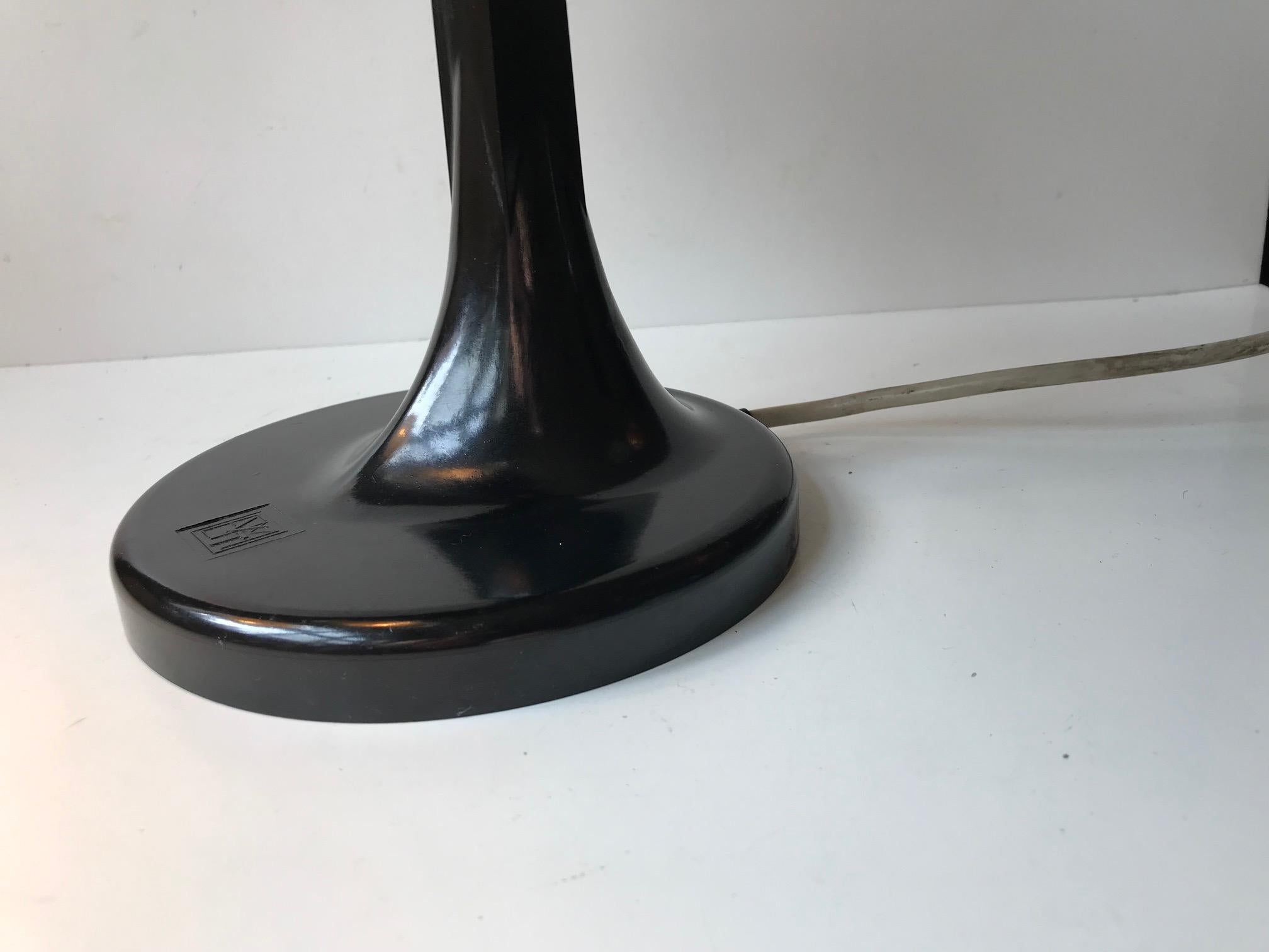 Mid-20th Century Medical DDR Table Lamp in Bakelite and Aluminium, circa 1940 For Sale