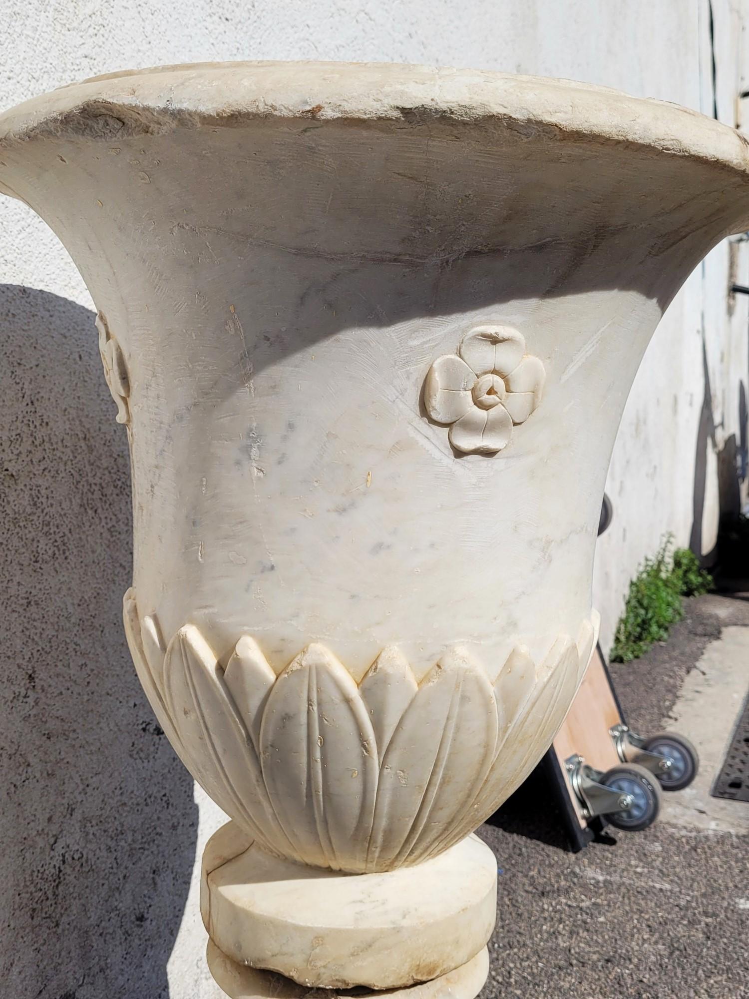 Vase « Medici » en marbre, fin du 19ème siècle 6