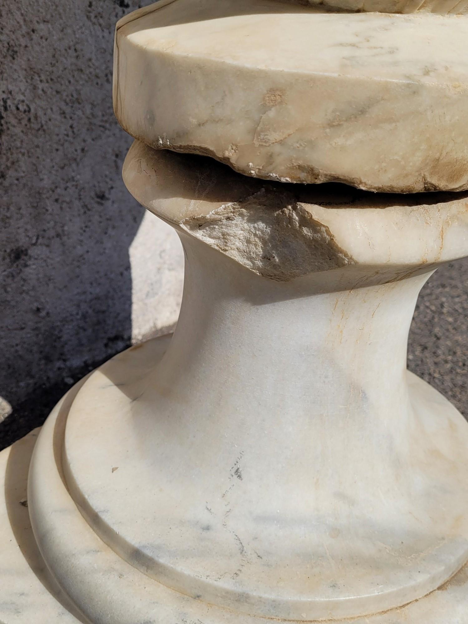 Vase « Medici » en marbre, fin du 19ème siècle 8