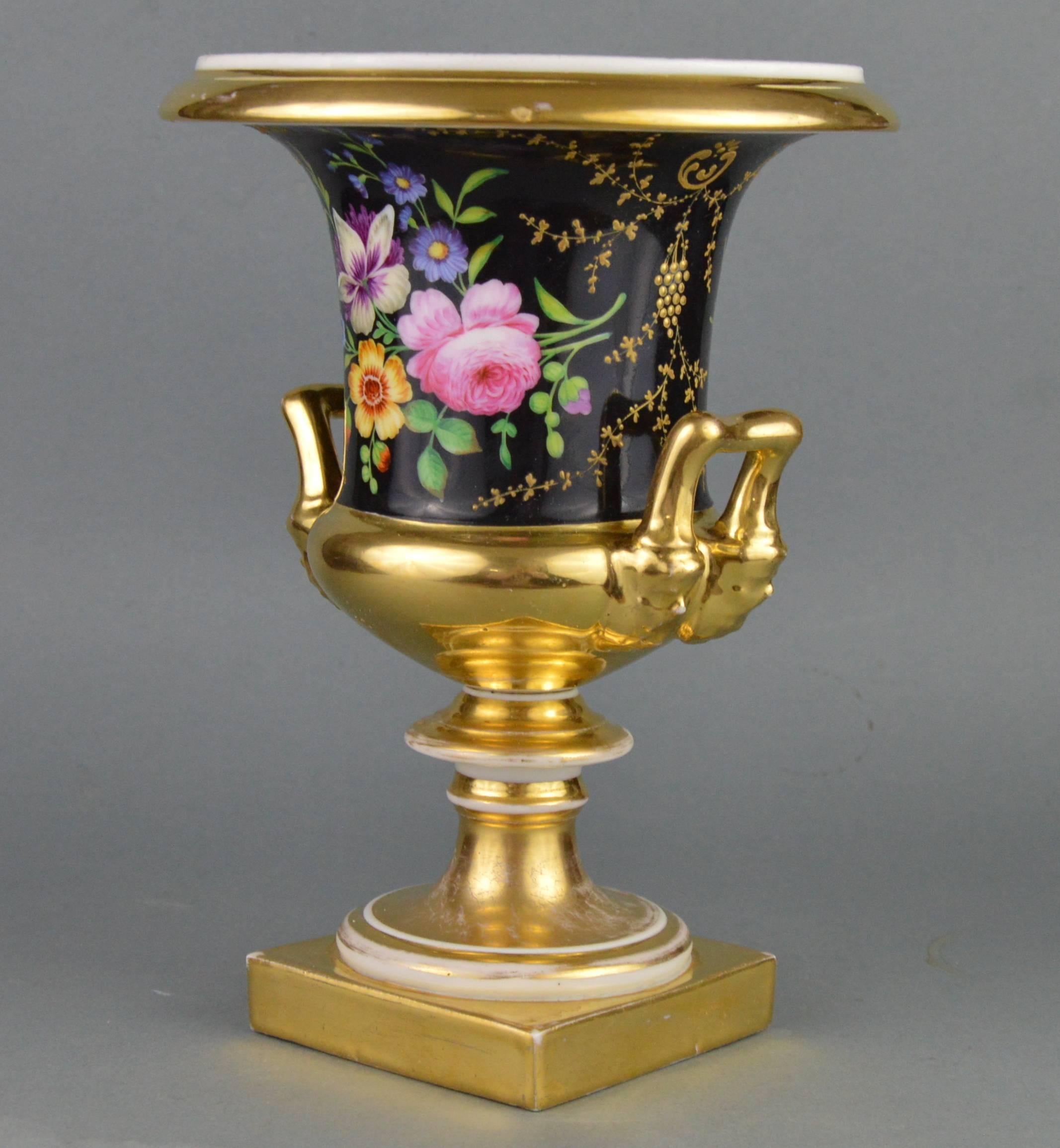 Mid-19th Century Medici Porcelain Vase Hand-Painted Flower Ornamented Decoration, 1820-1840