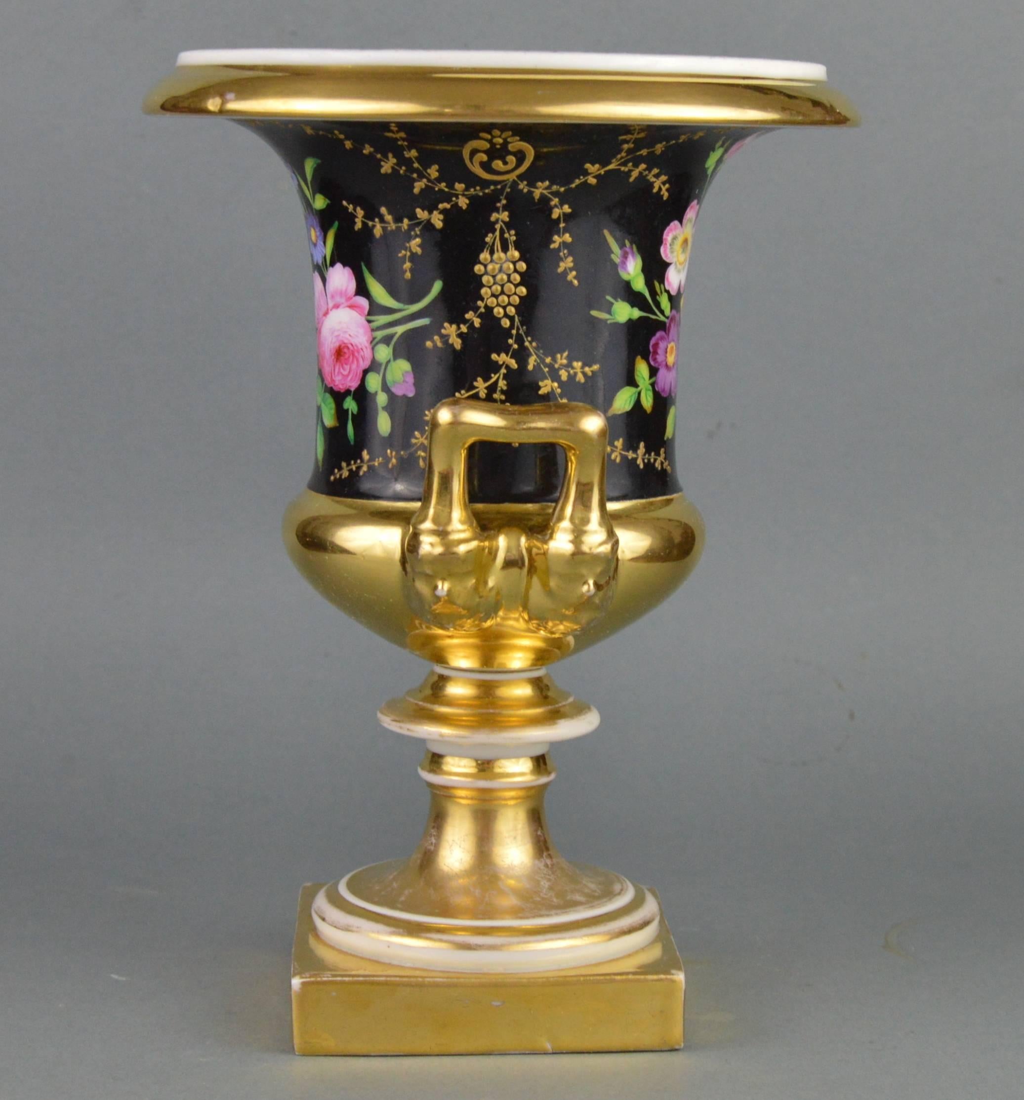 Medici Porcelain Vase Hand-Painted Flower Ornamented Decoration, 1820-1840 1