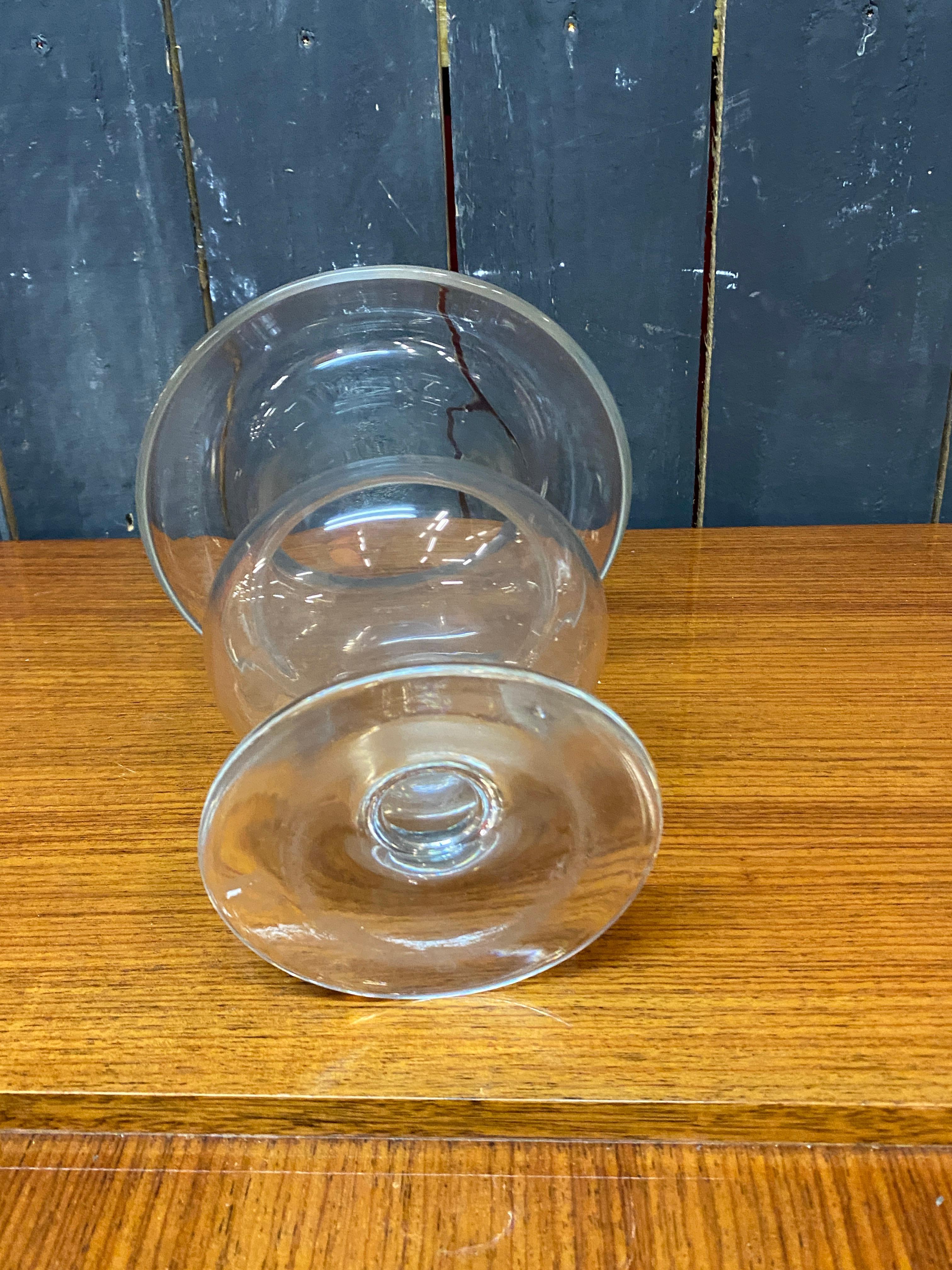 Metà XX secolo Vaso in vetro a forma di medico, circa 1950 in vendita