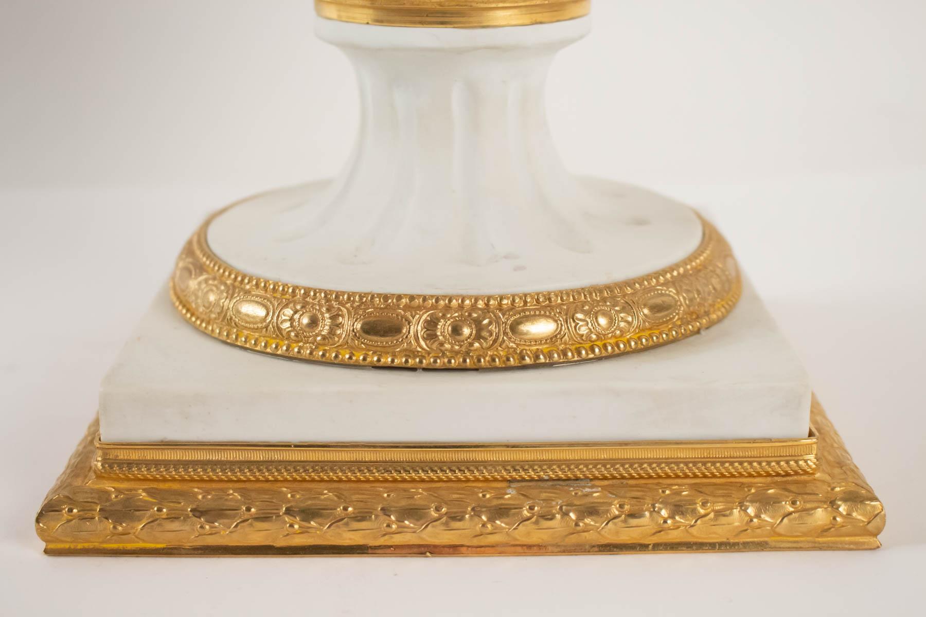 Medici Vase in Biscuit and Gilt Bronze, Early 20th Century Louis XVI Style In Good Condition In Saint-Ouen, FR