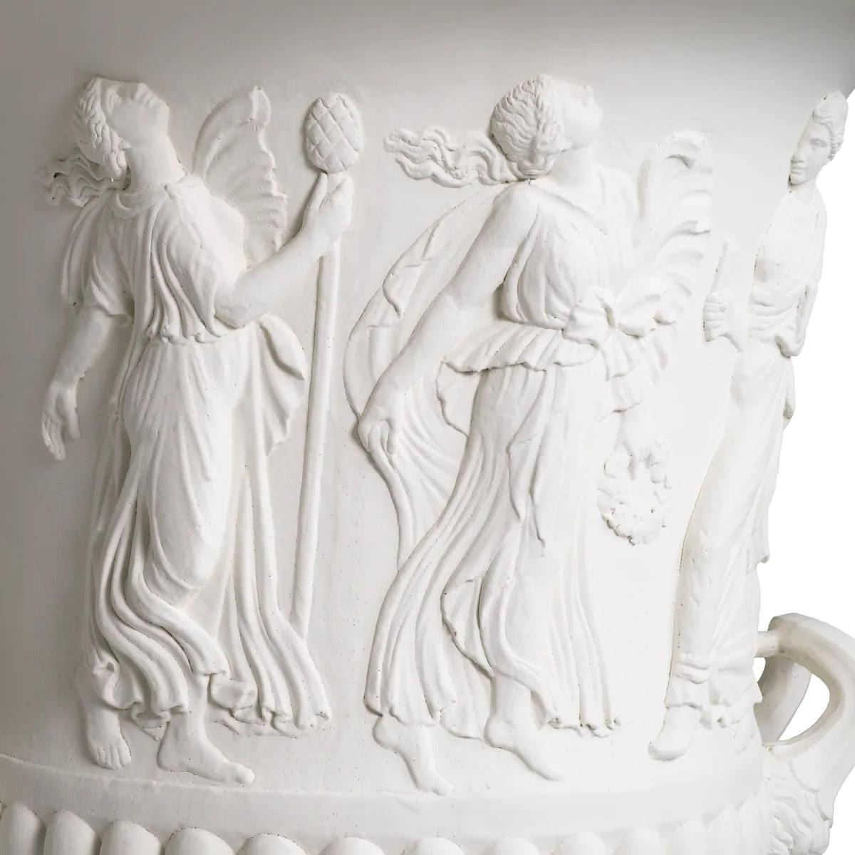 Medici Vase in White Terracotta, in the Style of the Antique, 21st Century. In New Condition For Sale In Saint-Ouen, FR