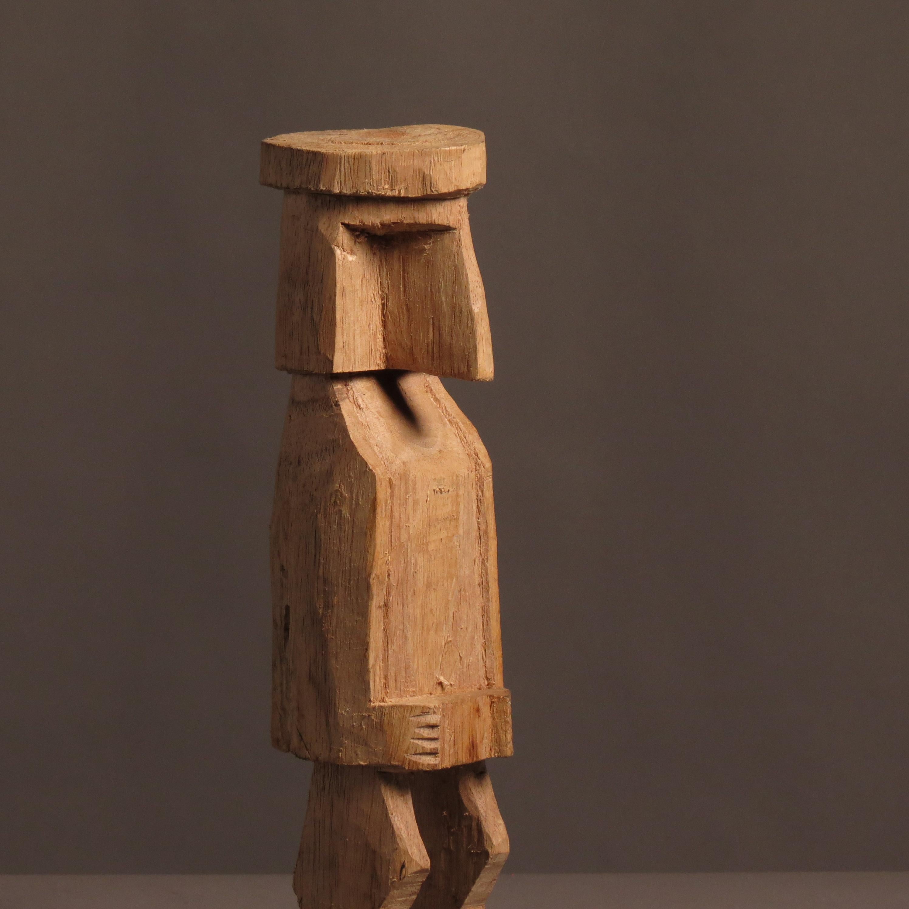 Hand-Carved Medicine man from Kuna Tribe For Sale