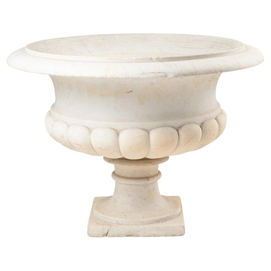 Medicis marble vase with gaudronnée body and flared neck. Circa 1880 For Sale