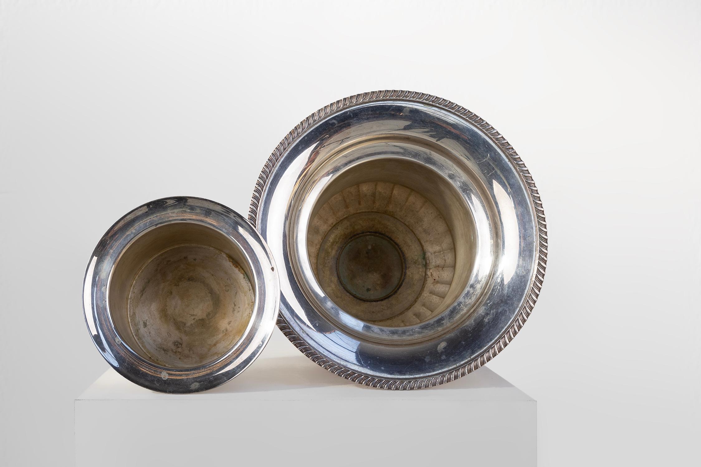 Medicis vase shaped silver-plated champagne cooler, France ca. 1950 1
