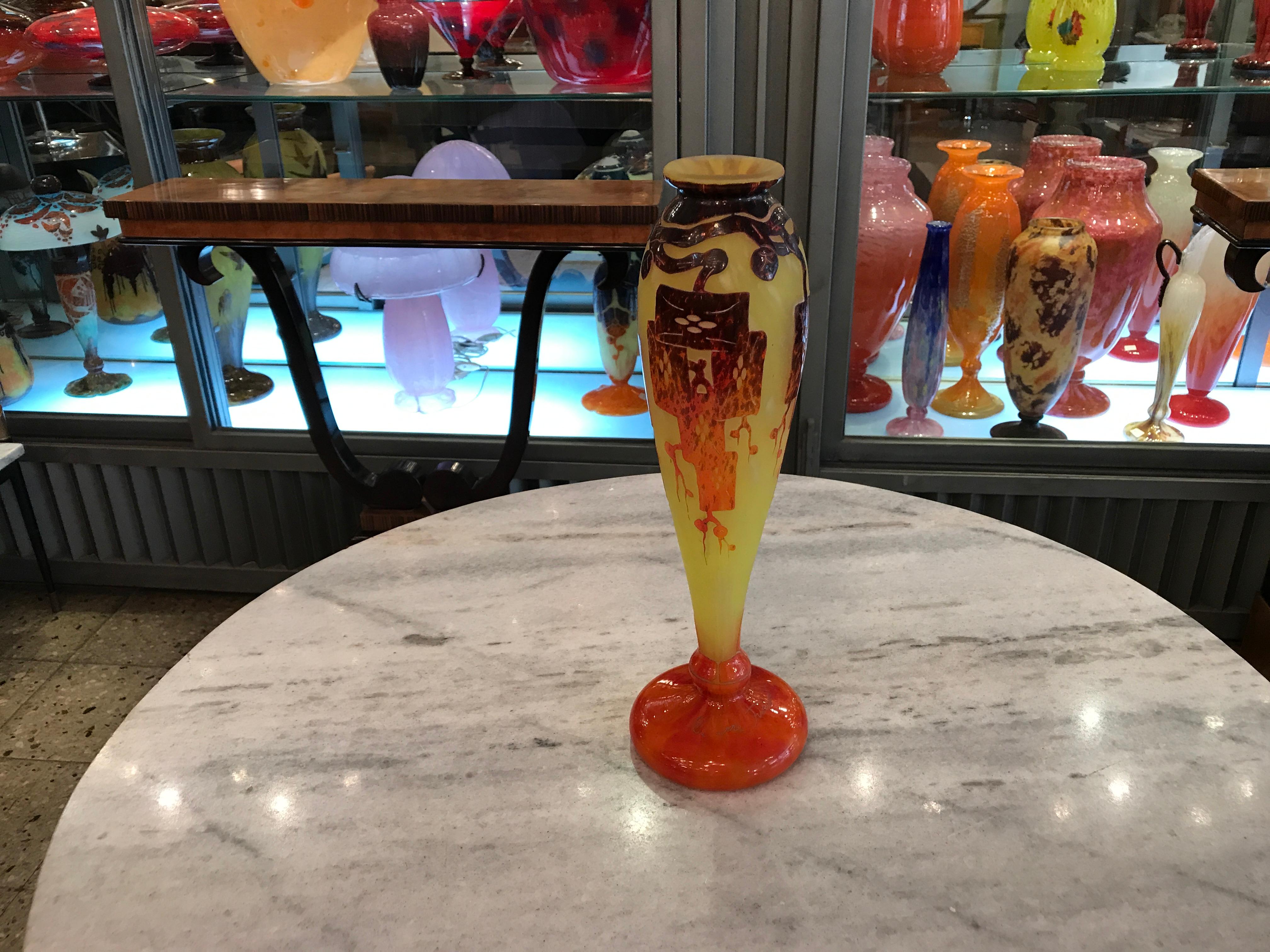 Vaso, Segno: Le Verre Francais ( Frênes), Stile: Art Nouveau, Liberty In condizioni buone in vendita a Ciudad Autónoma Buenos Aires, C