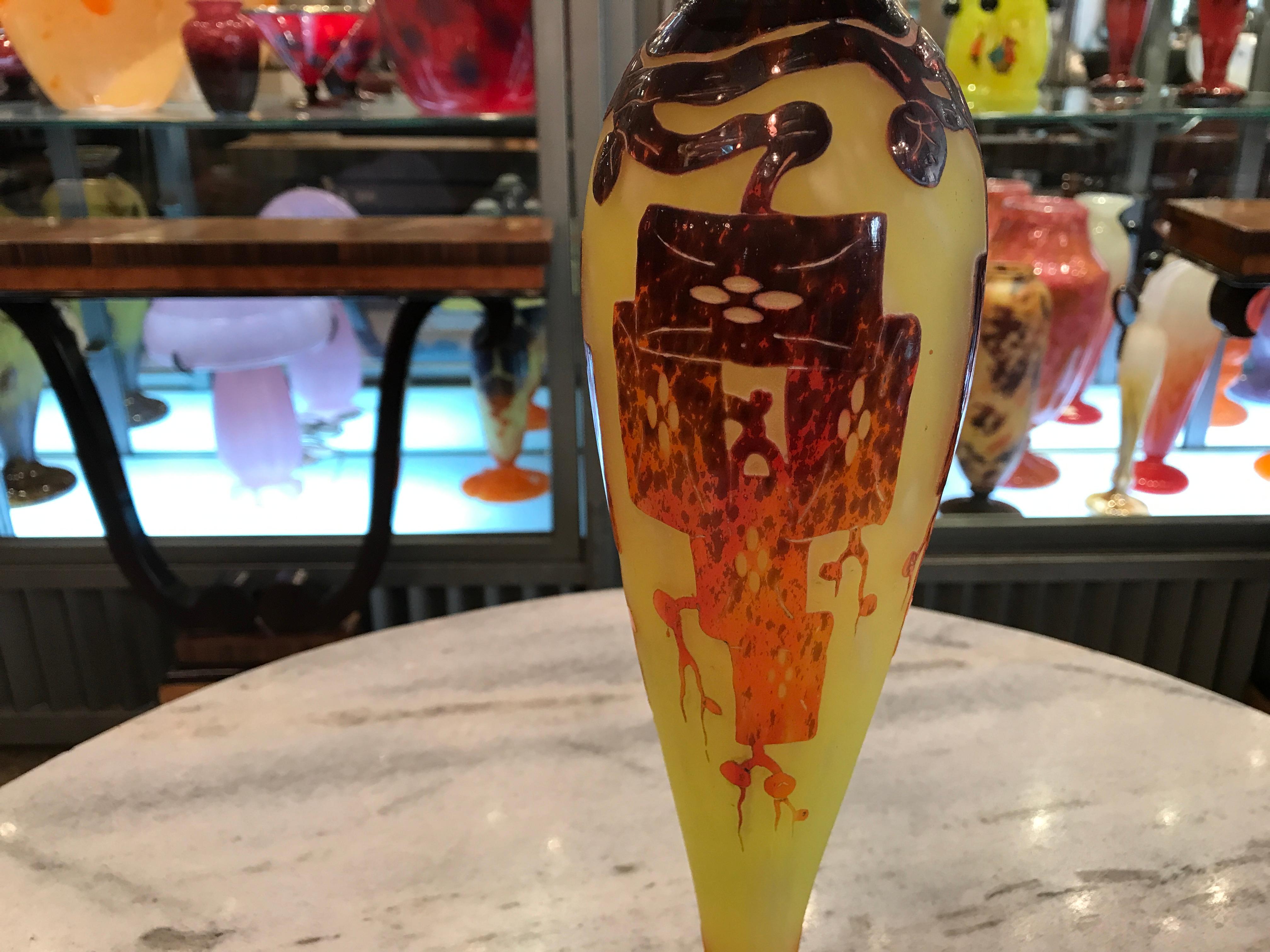 Inizio XX secolo Vaso, Segno: Le Verre Francais ( Frênes), Stile: Art Nouveau, Liberty in vendita