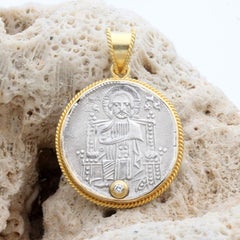 Colgante medieval de oro de 18 quilates con diamantes de la moneda de Cristo de Venecia del siglo XII