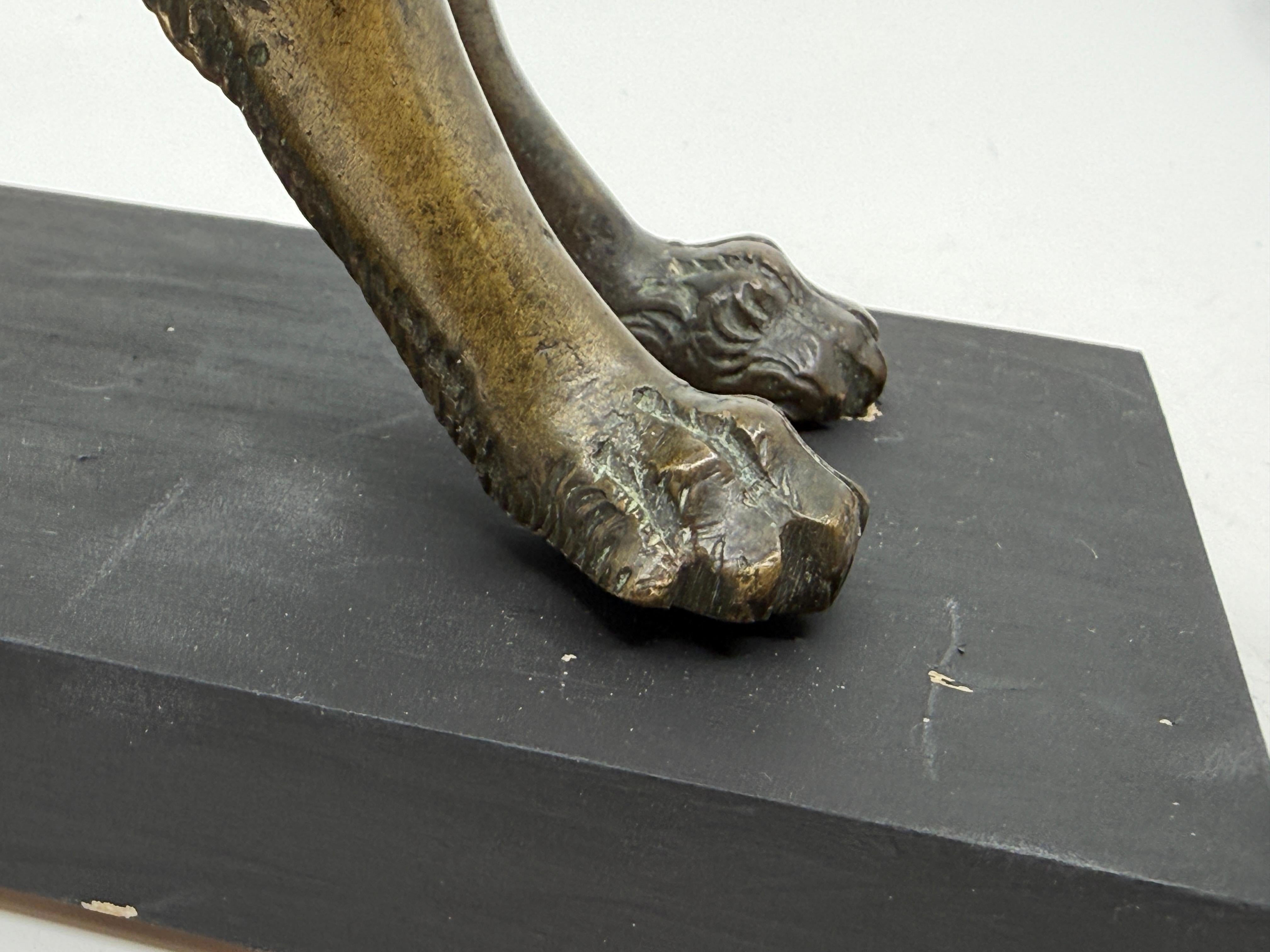 Medieval Bronze Sculpture of a Lion in vendita 6