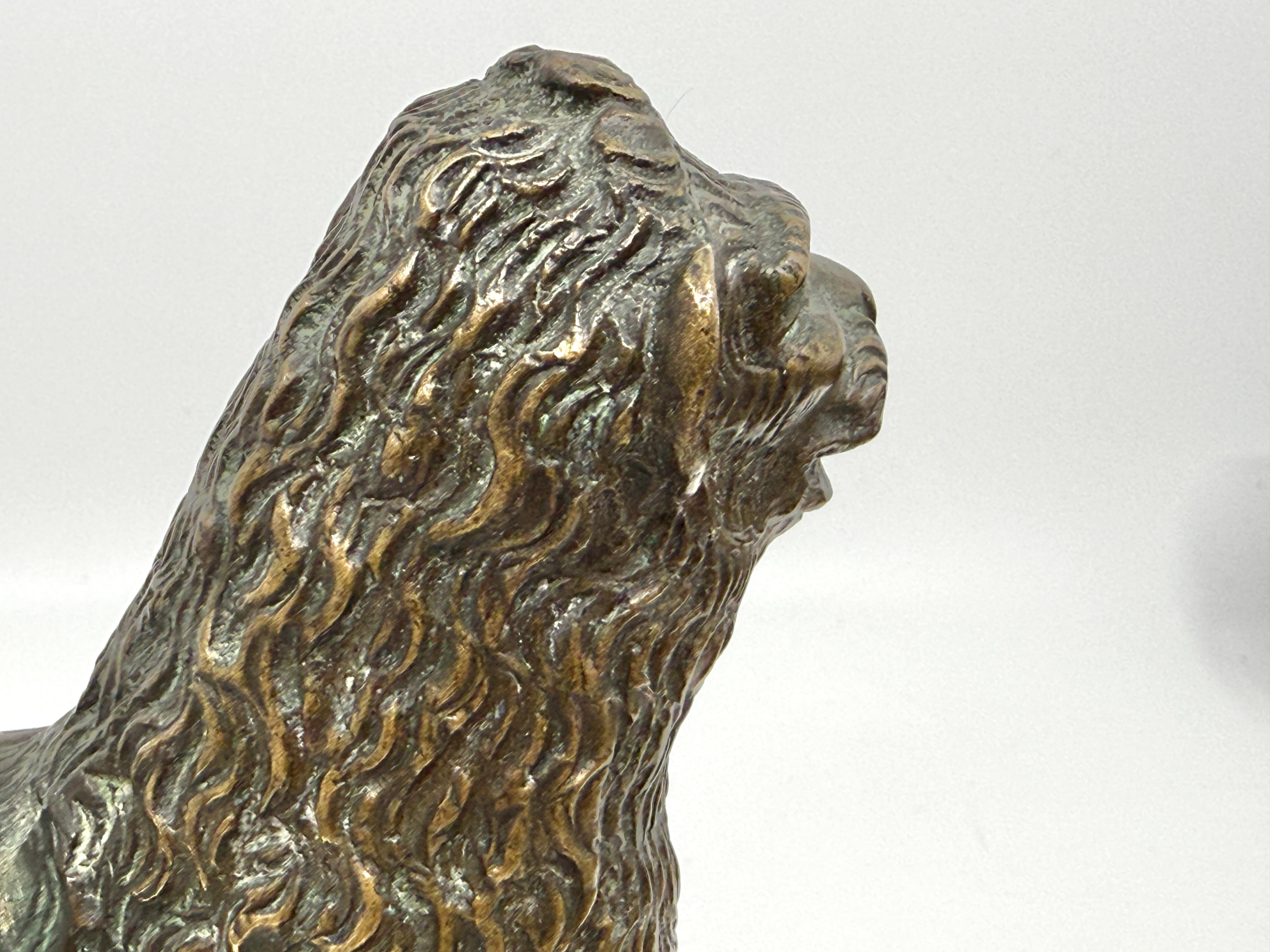 Medieval Bronze Sculpture of a Lion in vendita 7