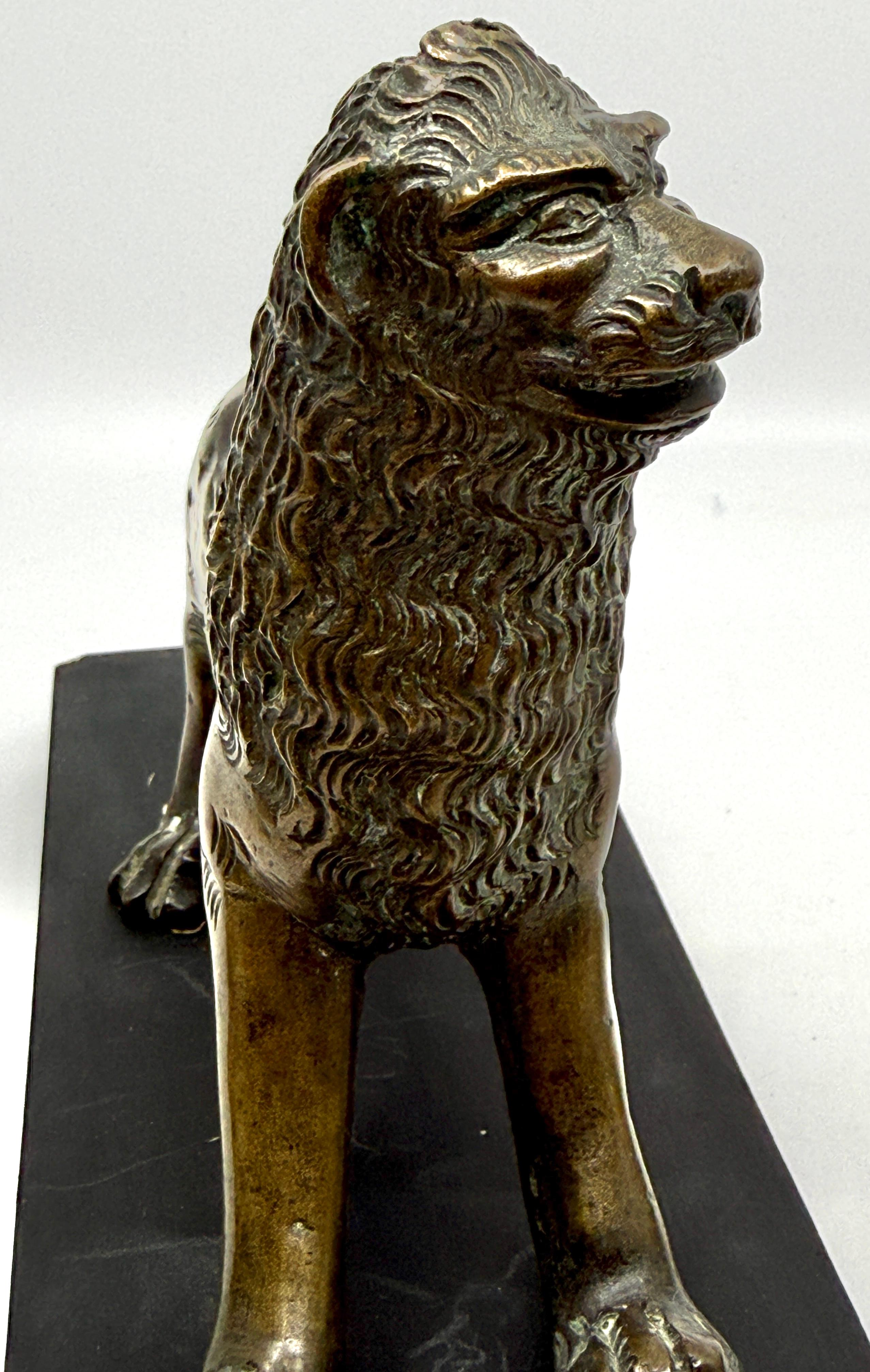 Medieval Bronze Sculpture of a Lion in vendita 9