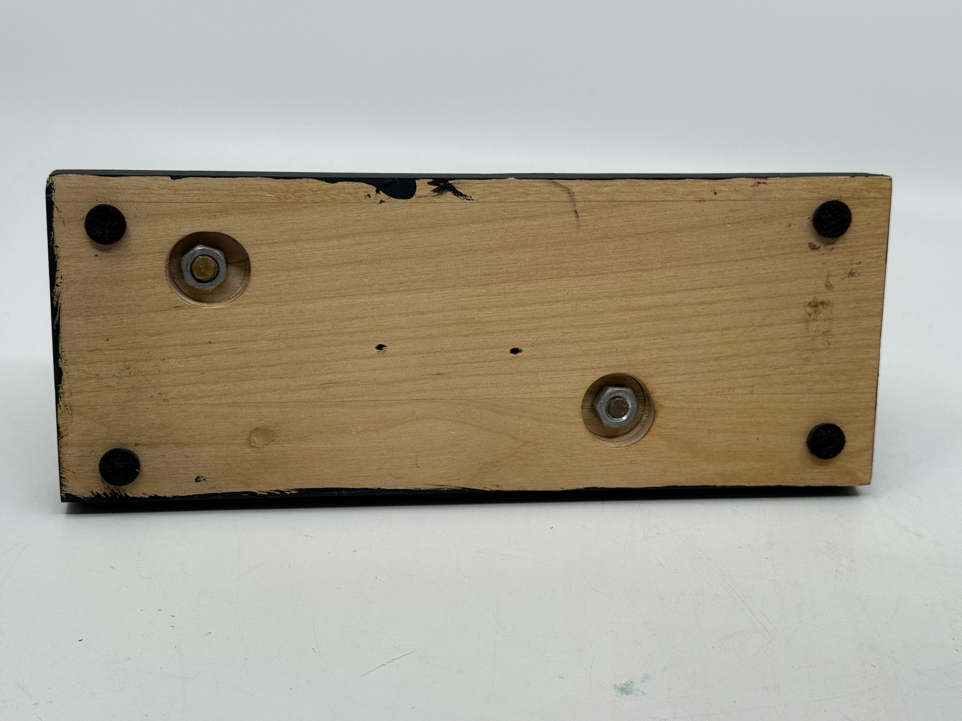 Medieval Bronze Sculpture of a Lion in vendita 12