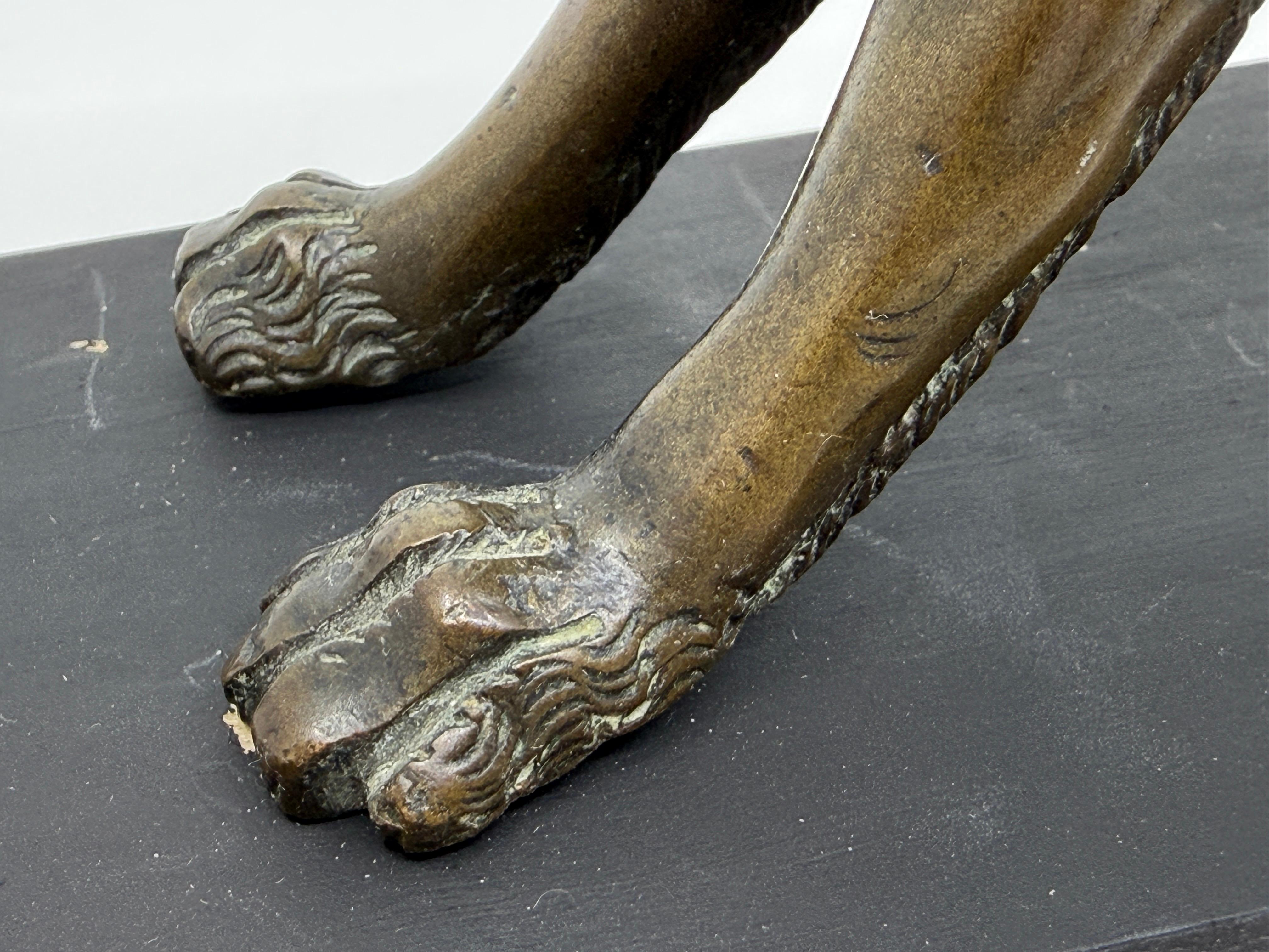 Medieval Bronze Sculpture of a Lion in vendita 2