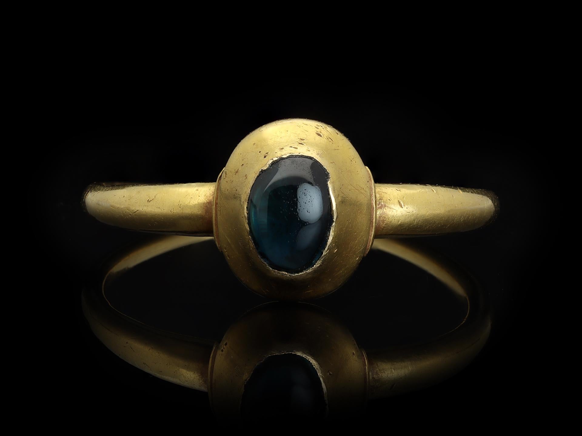 Mittelalterlicher Cabochon-Saphir-Ring, ca. 13.-14. Jahrhundert im Angebot 4