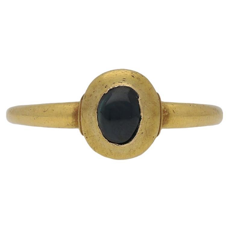 Mittelalterlicher Cabochon-Saphir-Ring, ca. 13.-14. Jahrhundert