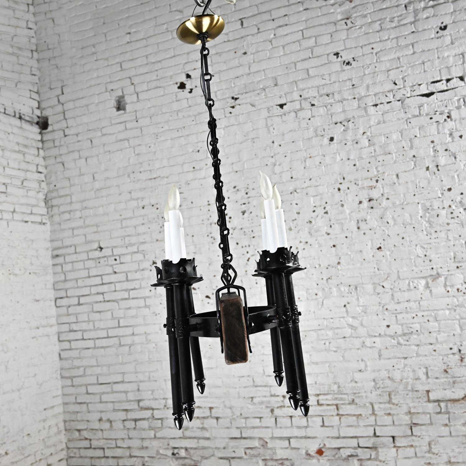 Medieval Gothic Spanish Revival Iron & Wood Beam Hanging Light Fixture Mexico For Sale 3