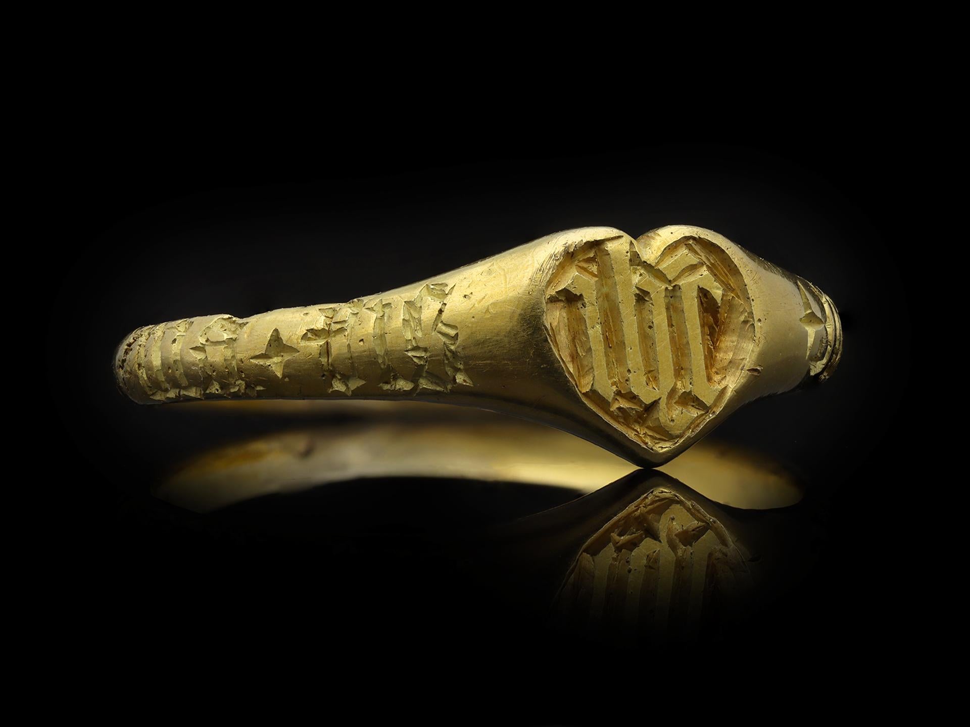 Women's or Men's Medieval Iconographic Ring, circa 13th-15th Century For Sale