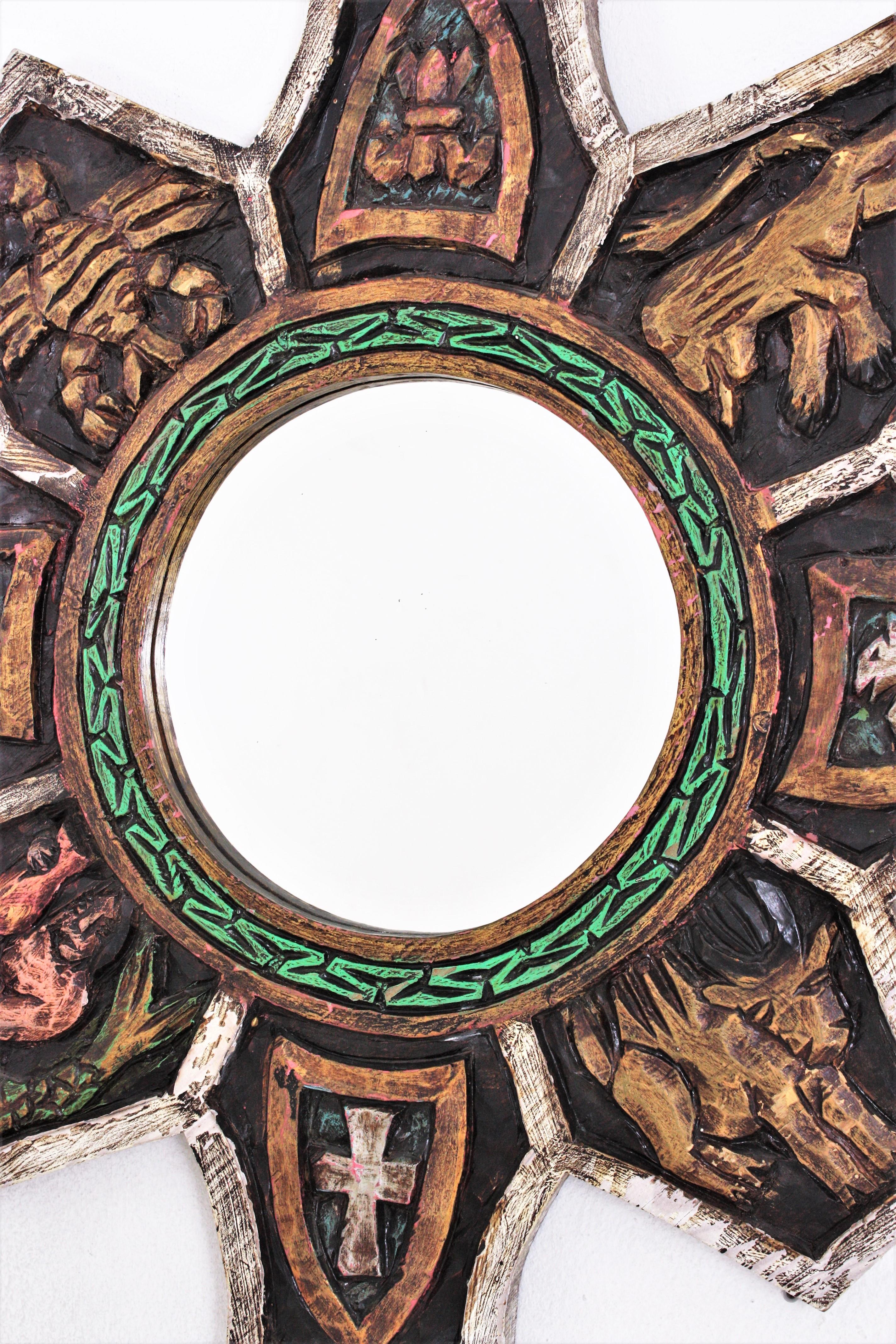Medieval Inspired Sunburst Mirror in Polychrome Carved Wood In Good Condition For Sale In Barcelona, ES