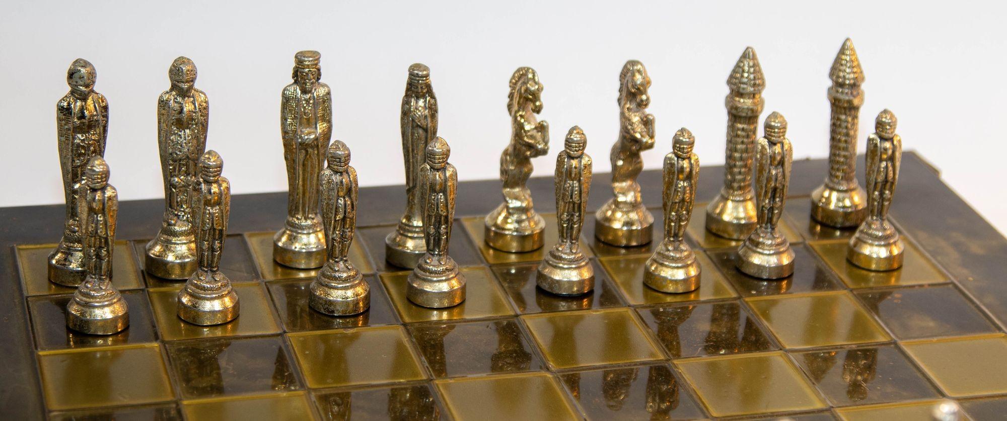 Gothic Medieval Knights Chess Set Metal Gold & Silver Pewter Crusaders Game Italy For Sale