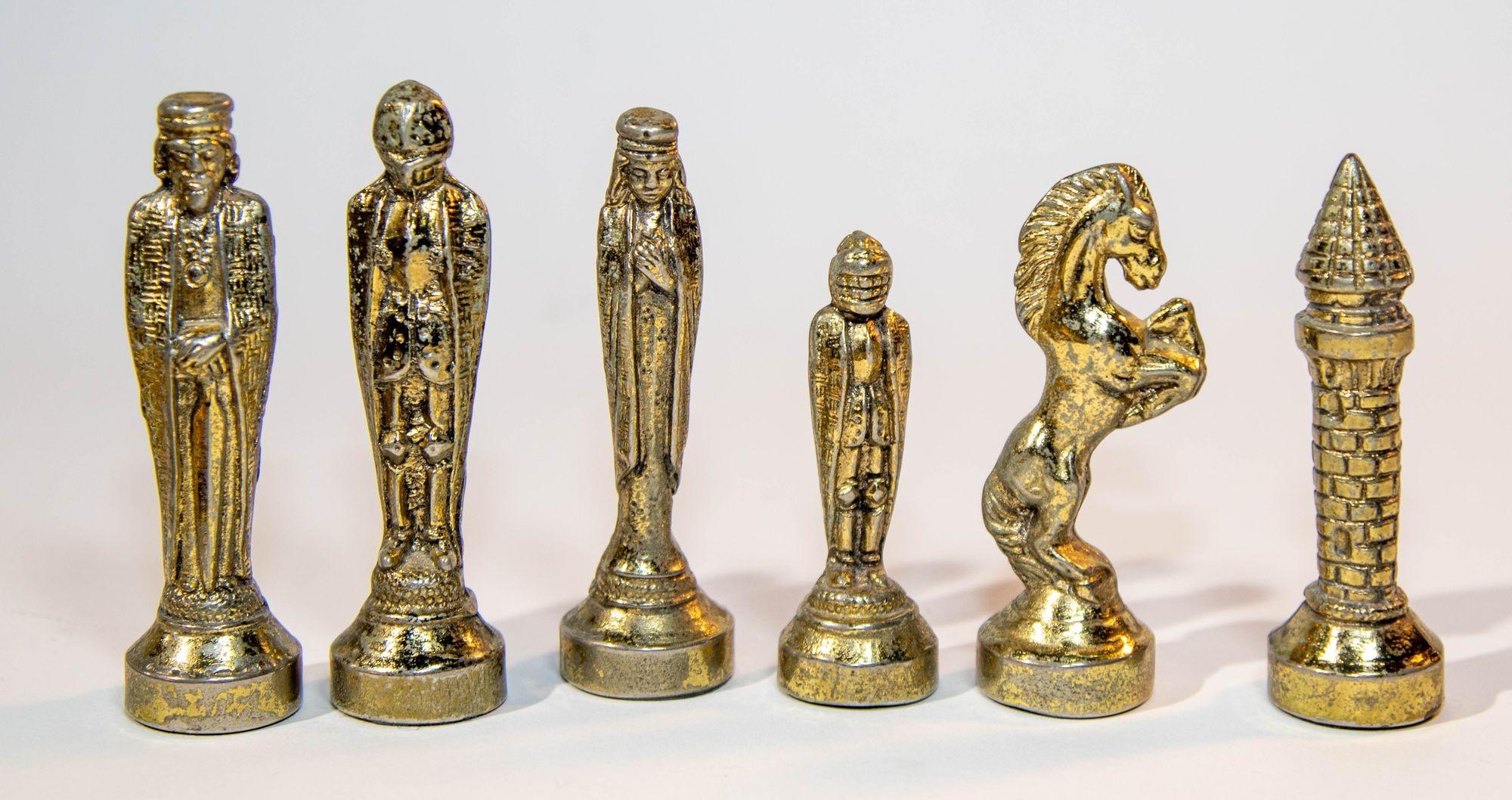 20th Century Medieval Knights Chess Set Metal Gold & Silver Pewter Crusaders Game Italy For Sale