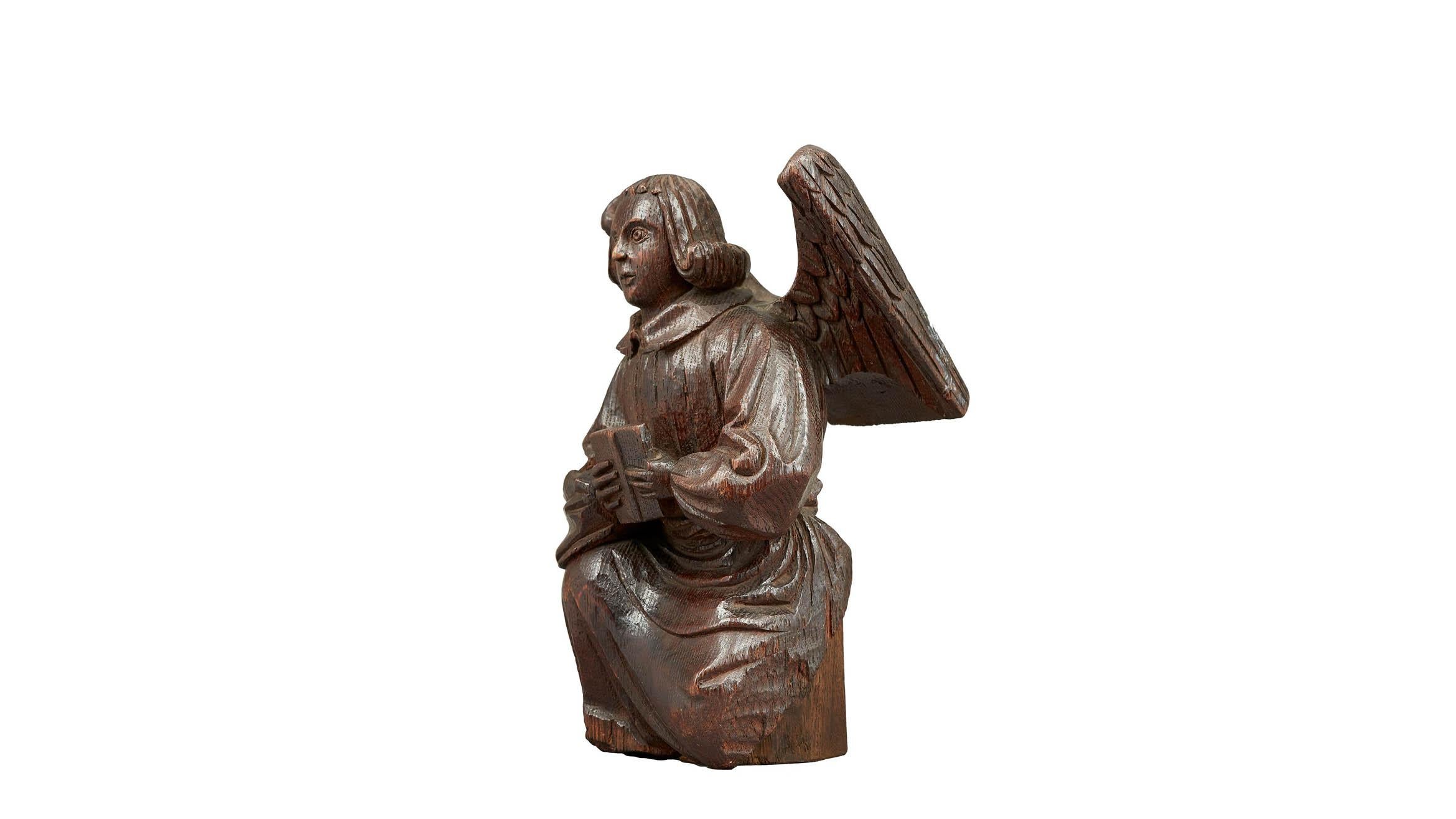 Carved Medieval Oak Rood Screen Angel, English, circa 1450-1460 For Sale