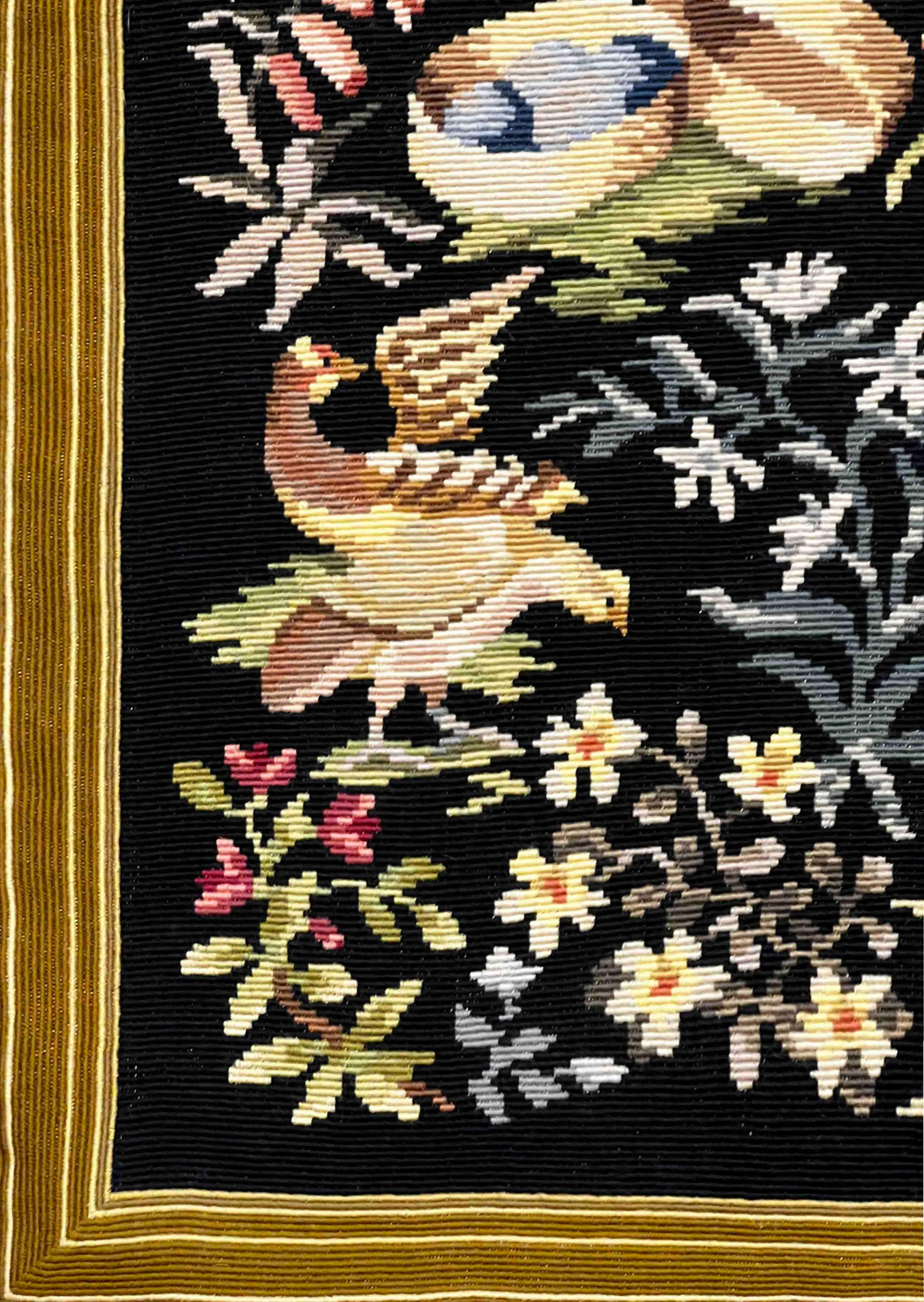A stone's throw from the Eiffel Tower We are a family business specializing in the purchase, sale and
expertise of old, modern and contemporary tapestries, rugs, kilims and textiles.
We work for private clients, amateurs, antique dealers, also