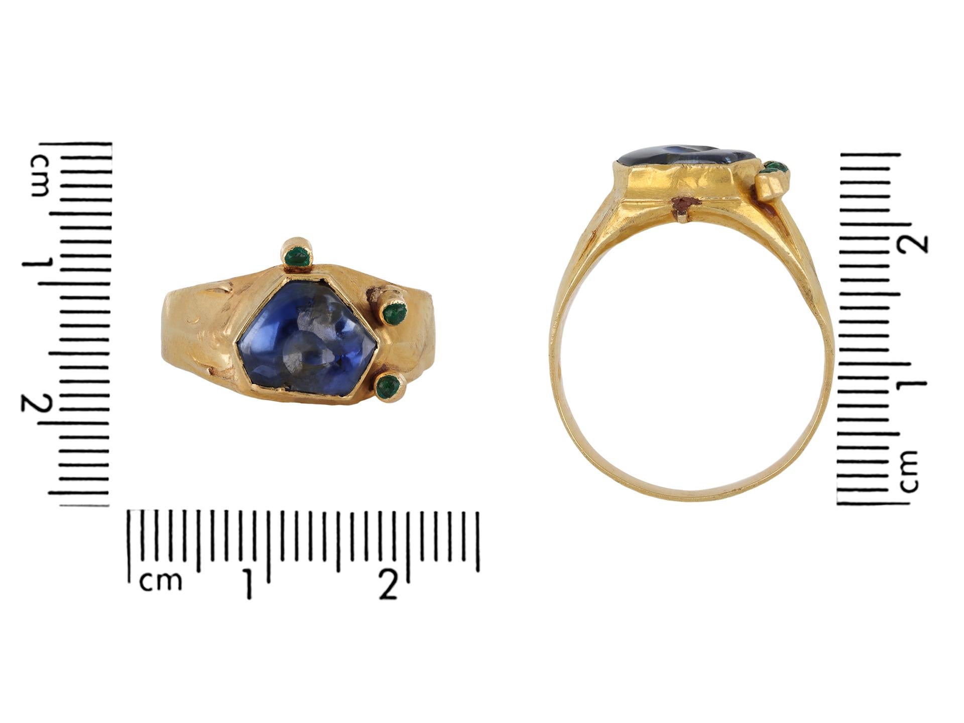 Mittelalterlicher Saphir- und Smaragdring, ca. 1200-1500 für Damen oder Herren im Angebot