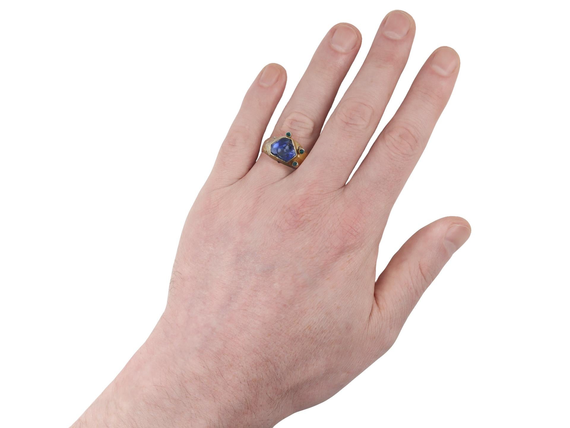 Cabochon Medieval Sapphire and Emerald Ring, circa 1200-1500 For Sale