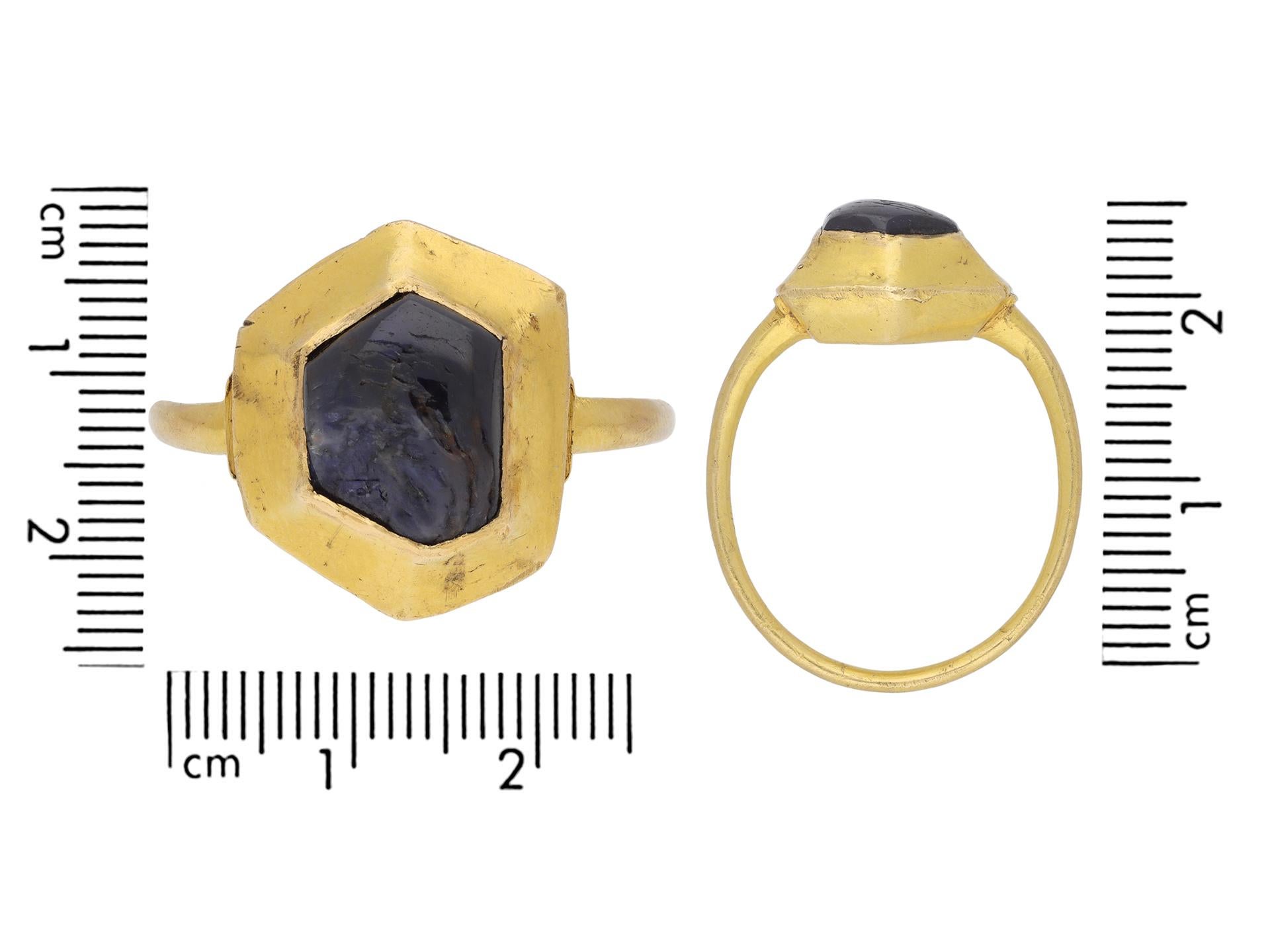 Cabochon Medieval sapphire cabochon gold ring circa 14-15th century For Sale