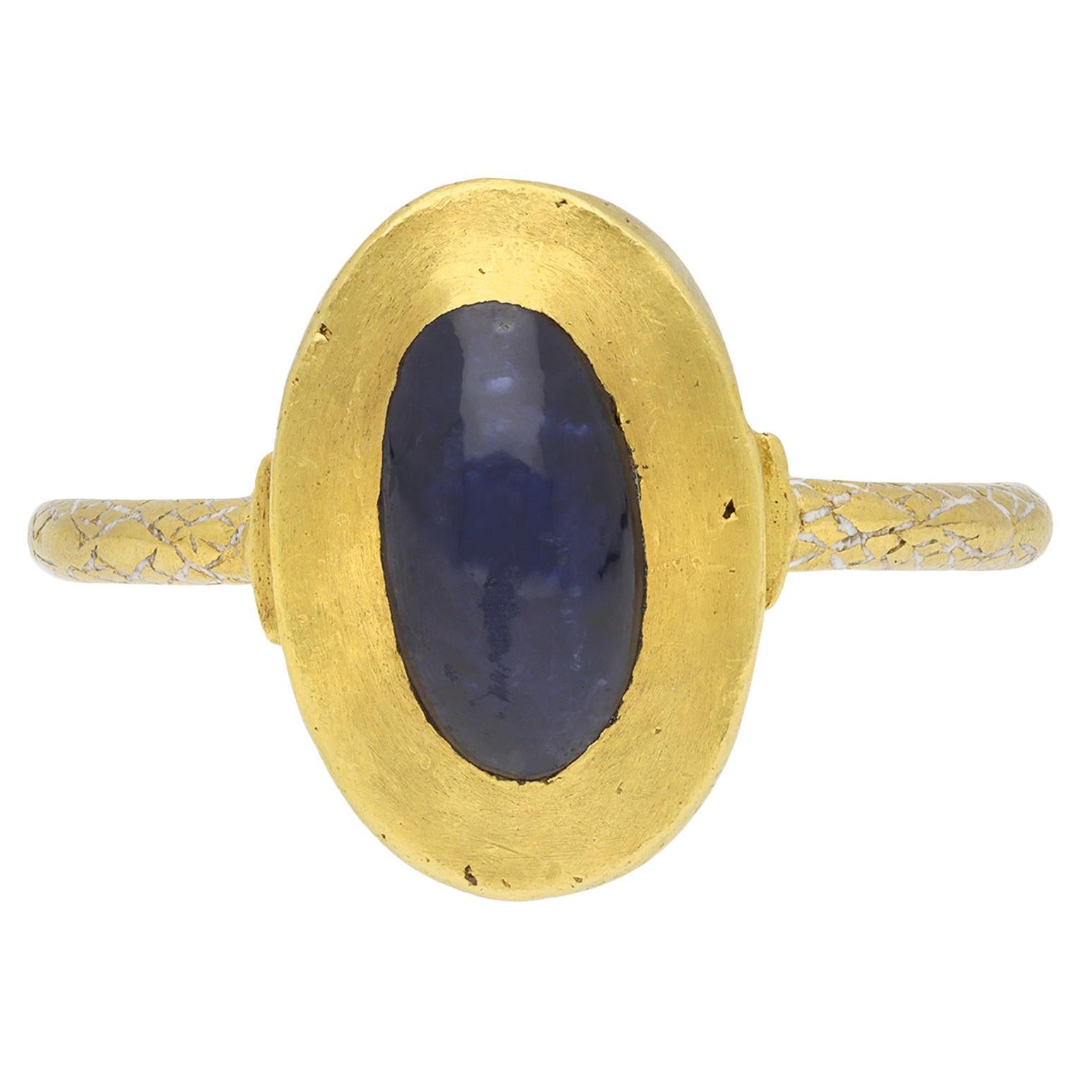 Mittelalterlicher Saphir-Federring, ca. 14. Jahrhundert AD