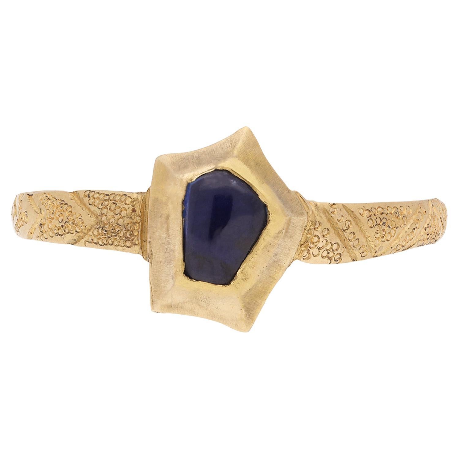 Medieval sapphire ring, circa 14th century.  For Sale