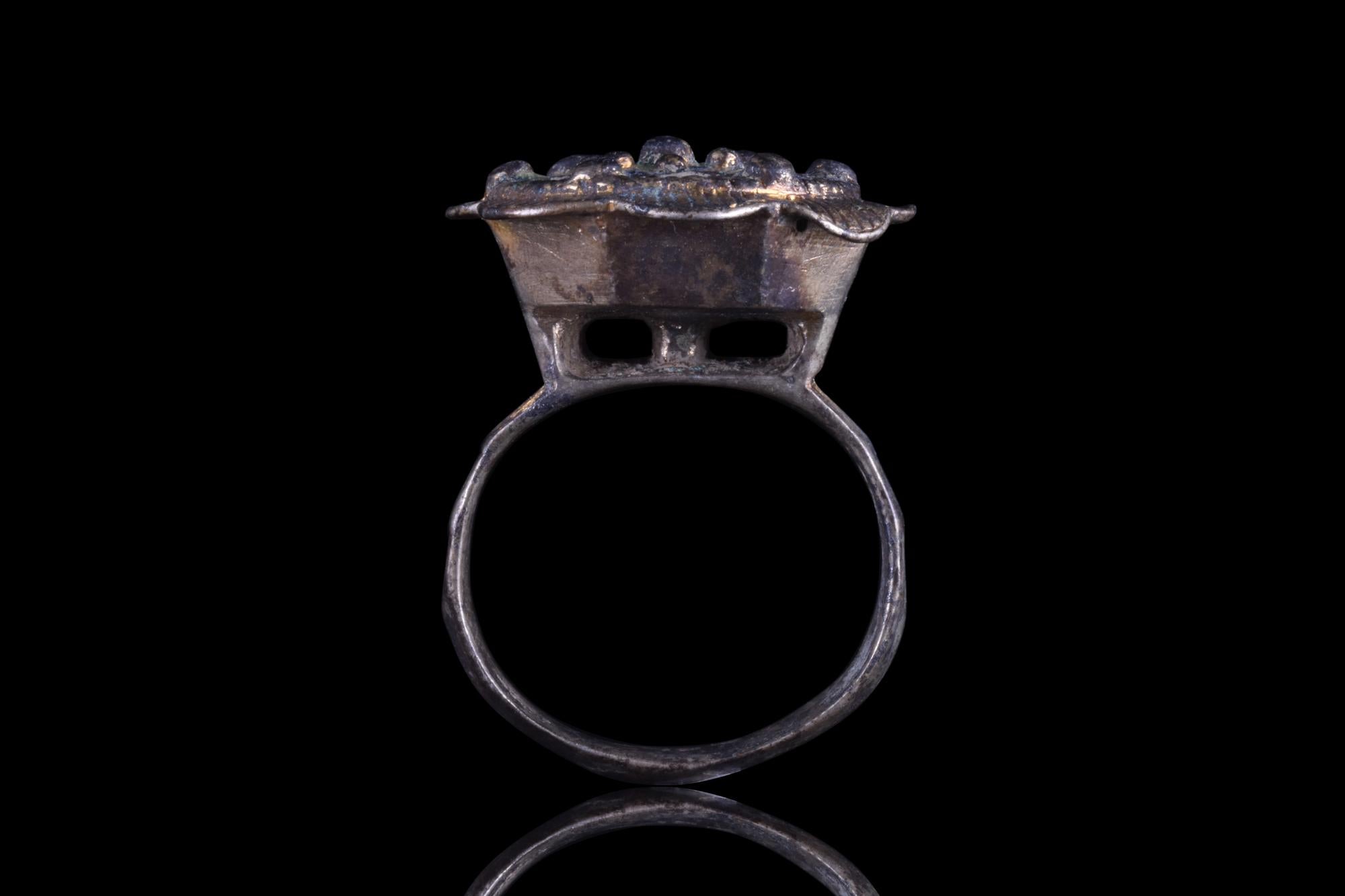 Medieval Silver Gilt Floral-Shaped Ring with Enamel Inserts For Sale 1