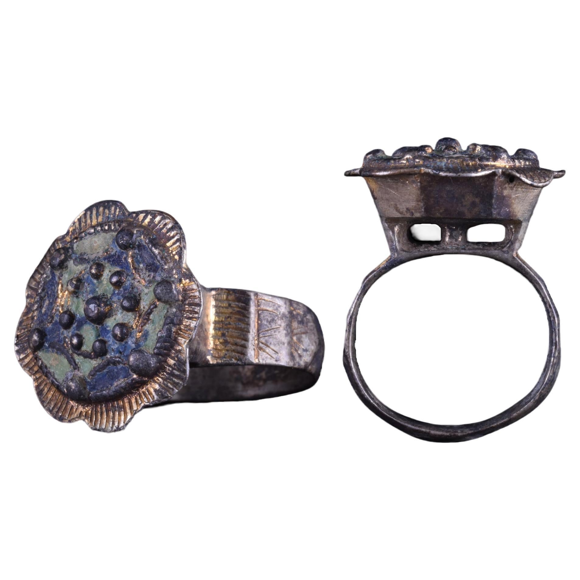 Medieval Silver Gilt Floral-Shaped Ring with Enamel Inserts For Sale