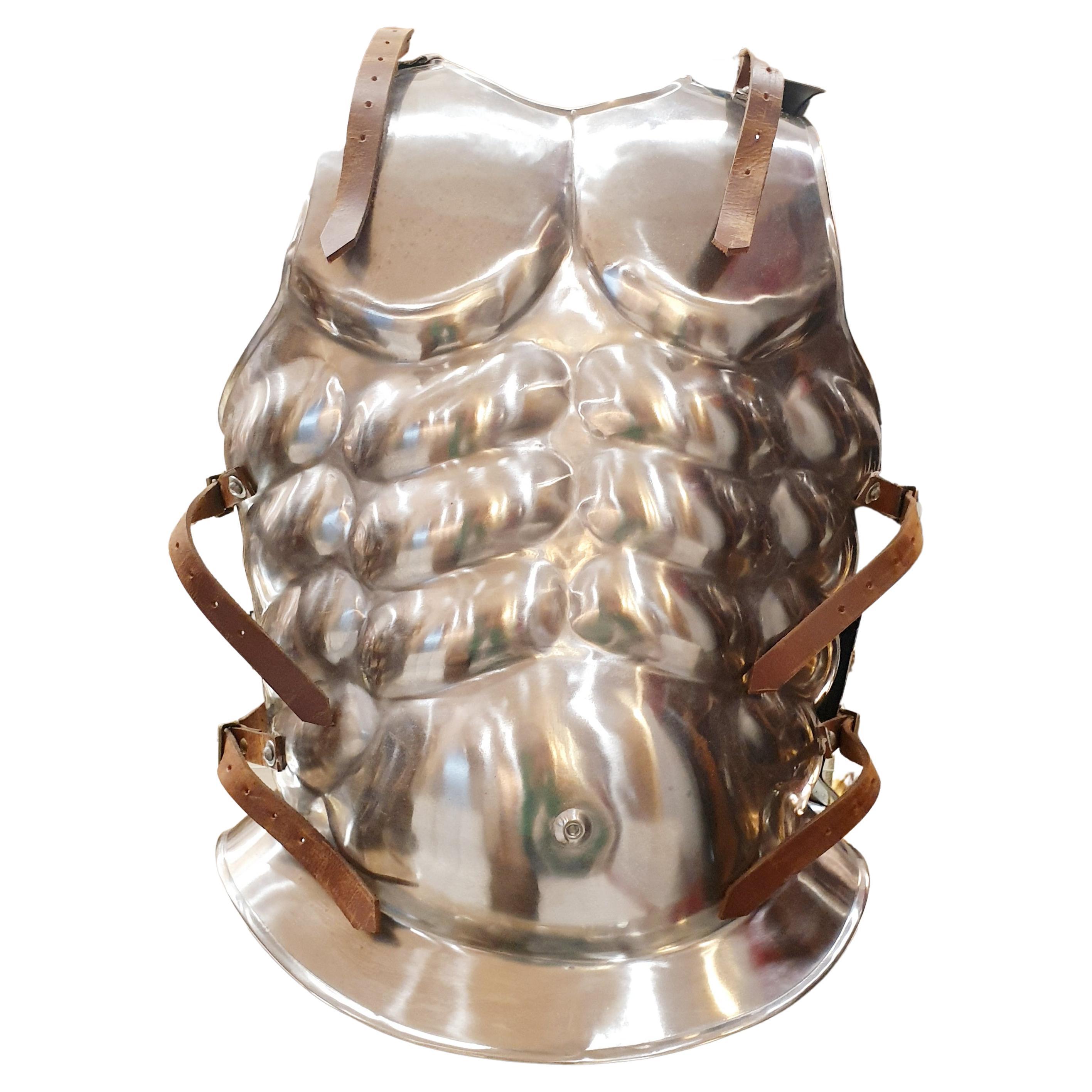 Armure médiévale à corps en acier