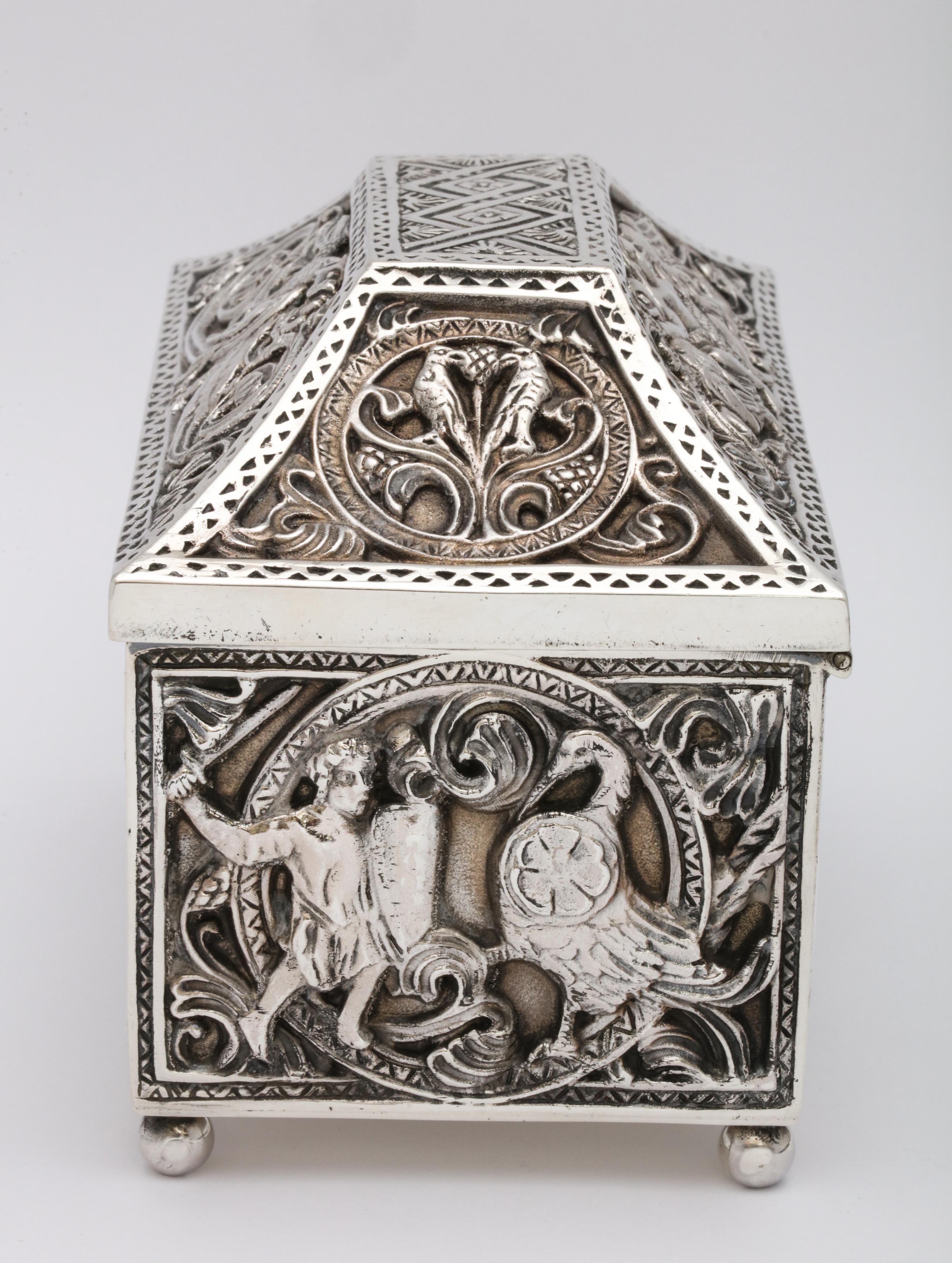 Medieval-Style Sterling Silver '.950' Footed Jewelry Box with Hinged Lid, Paris 4