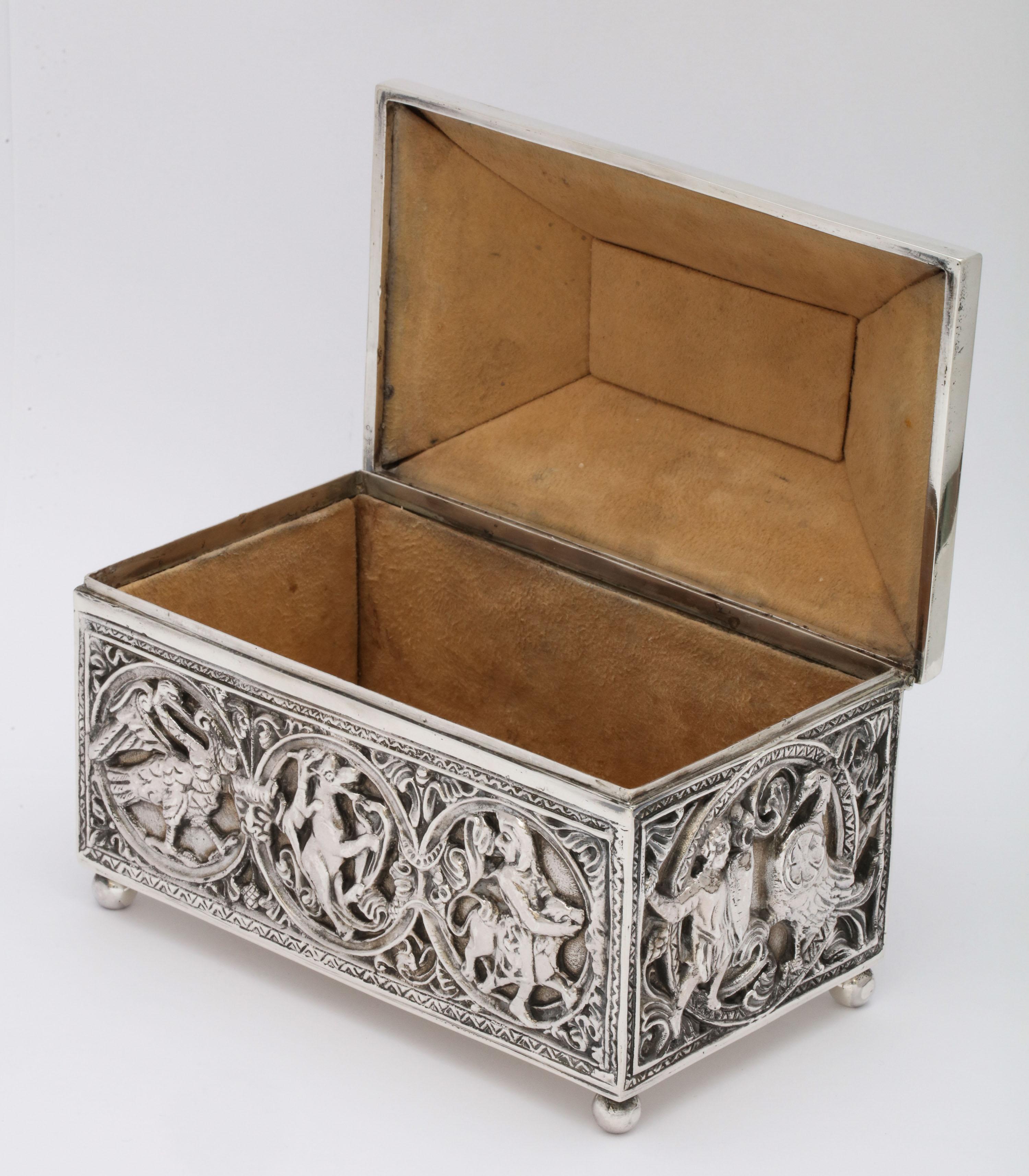 Medieval-Style Sterling Silver '.950' Footed Jewelry Box with Hinged Lid, Paris 6