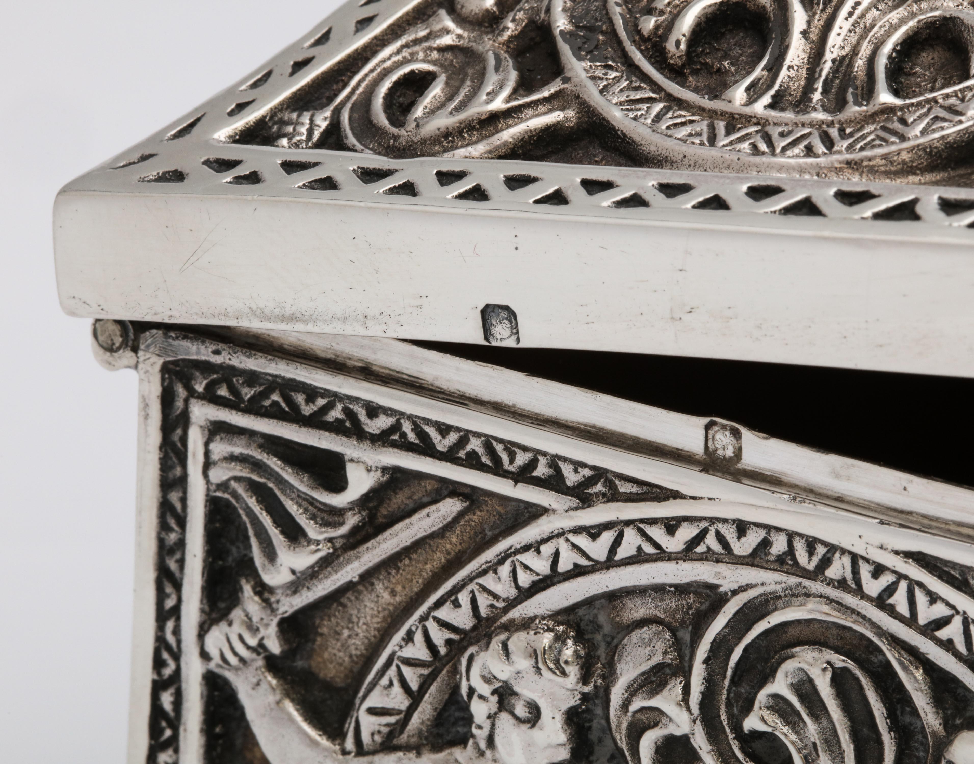 Medieval-Style Sterling Silver '.950' Footed Jewelry Box with Hinged Lid, Paris 7