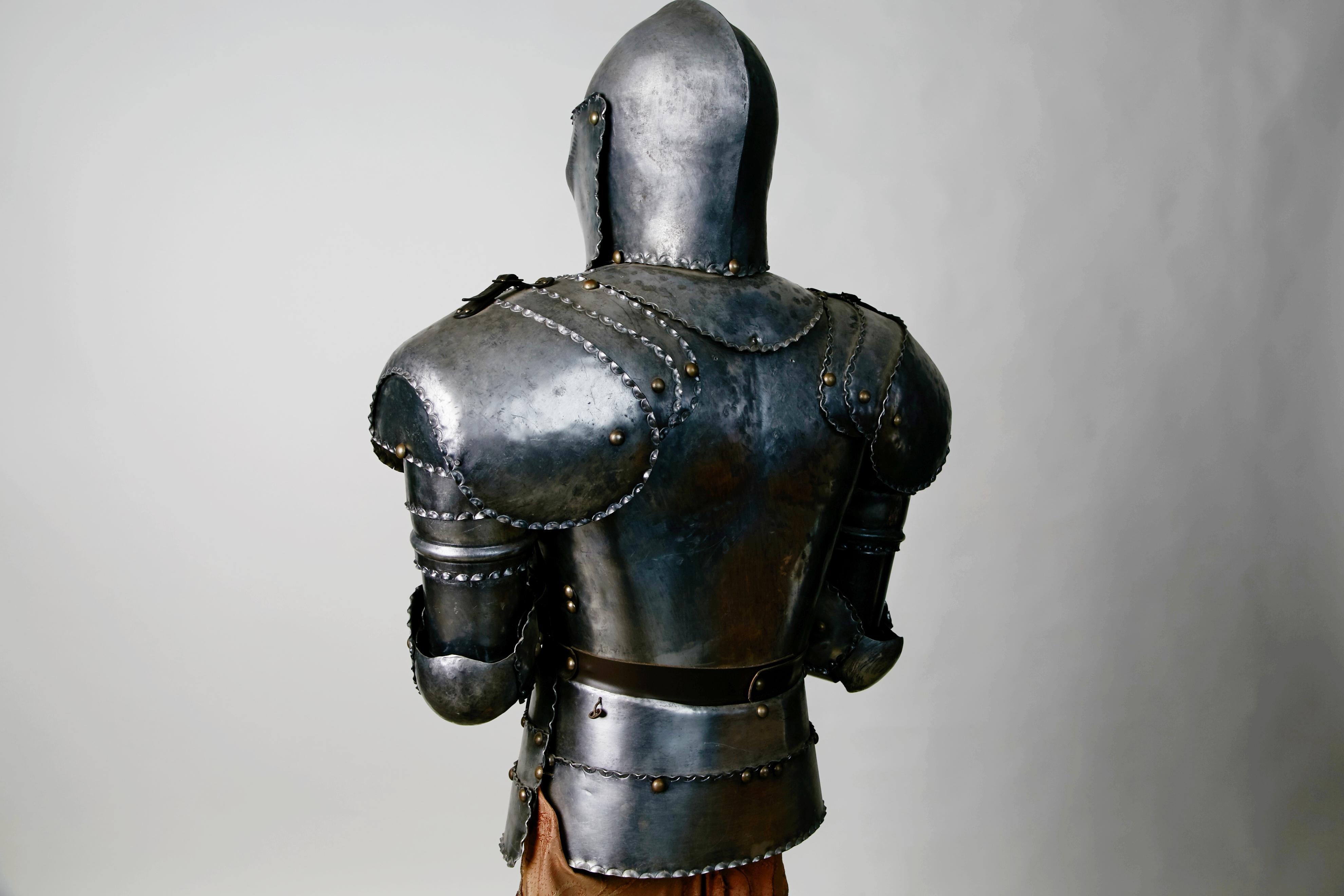 Medieval Style Suit of Fully Articulating Armor with Sword on Display Stand 2