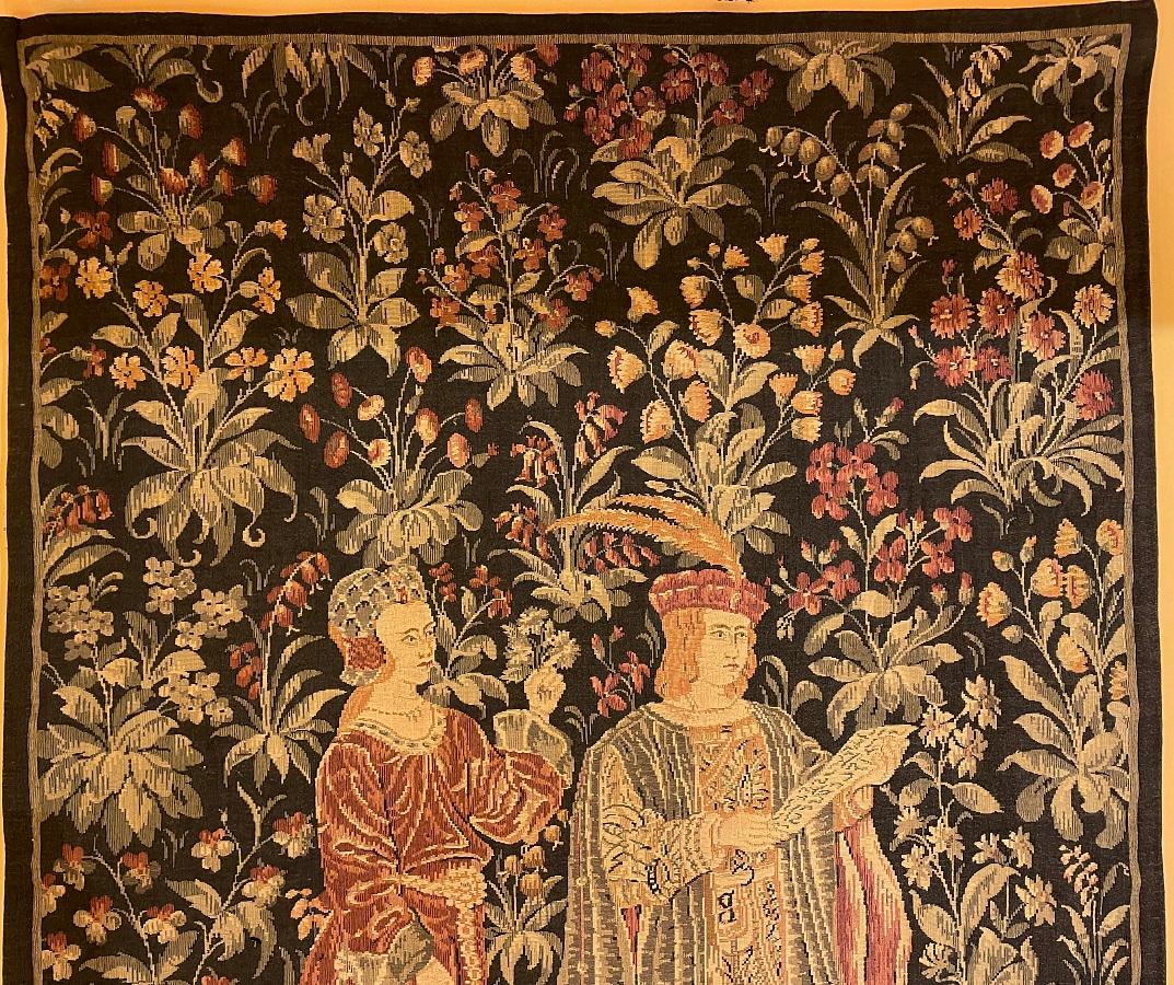 Medieval Tapestry Characters Surrounded by A Thousand Flowers In Good Condition In Brussels, Brussels