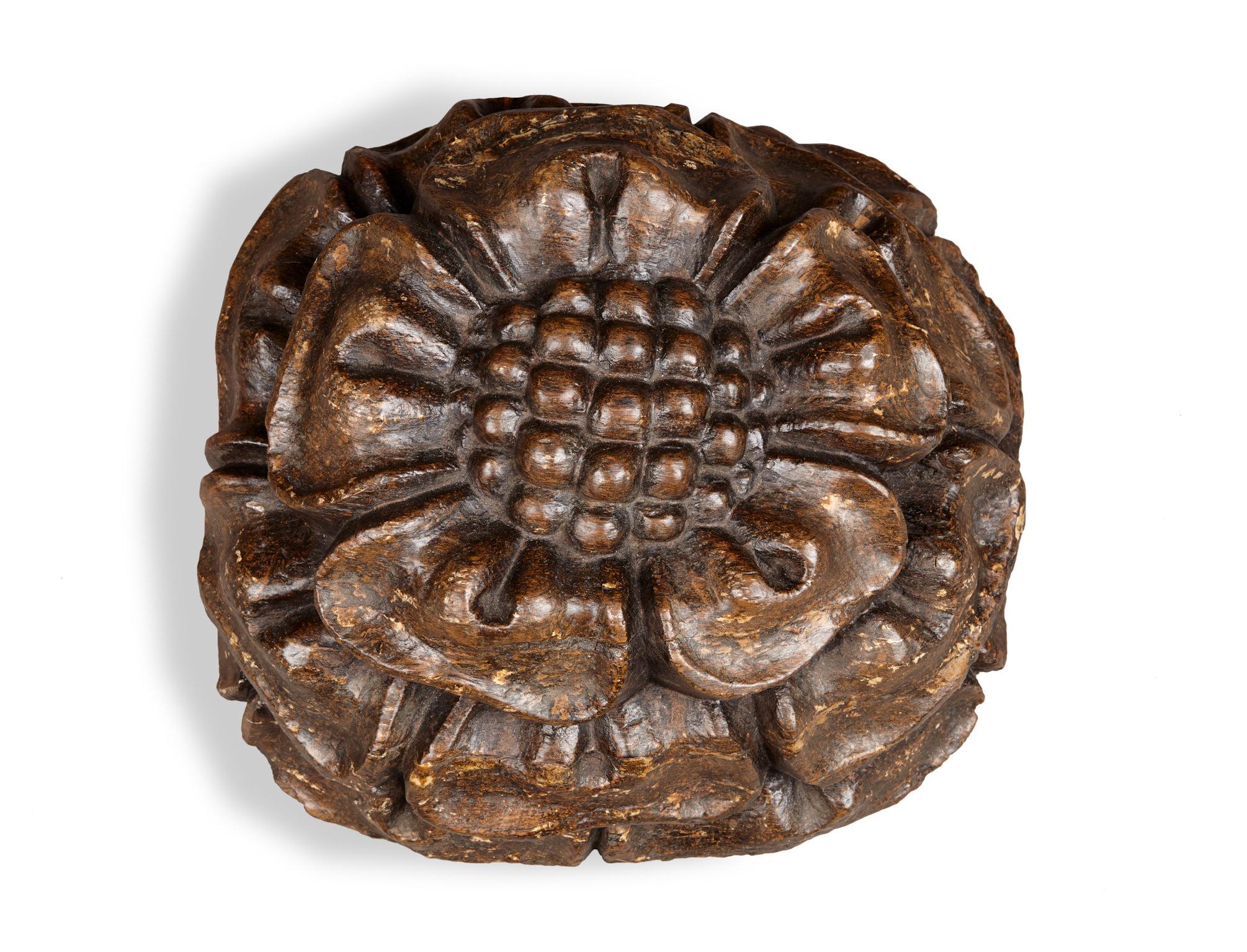 Medieval Tudor Rose Oak Ceiling Boss, English In Good Condition In Matlock, Derbyshire