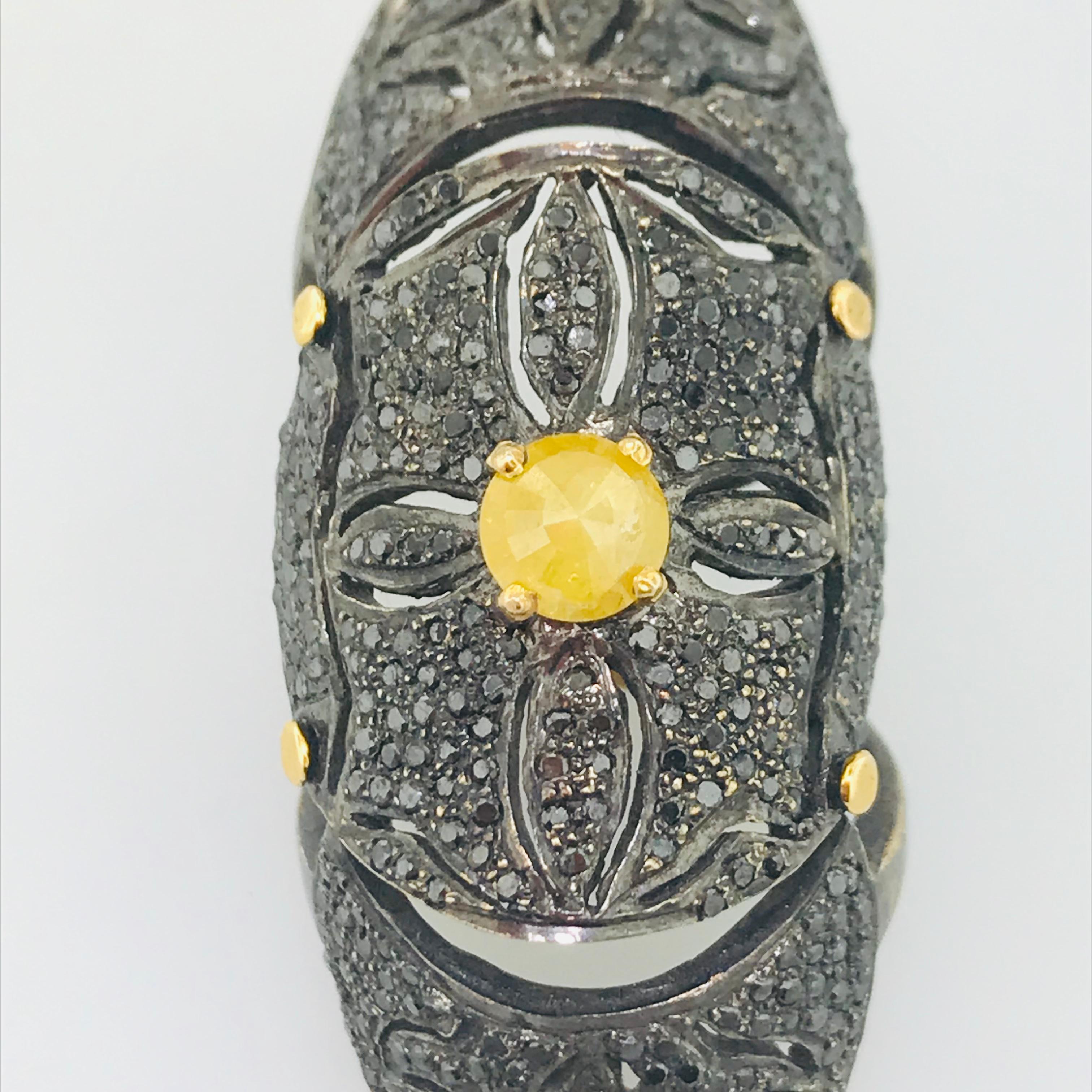Round Cut Medieval Vintage Ring 4 Carat tw Black Diamond & Yellow Diamond Knuckle Ring 