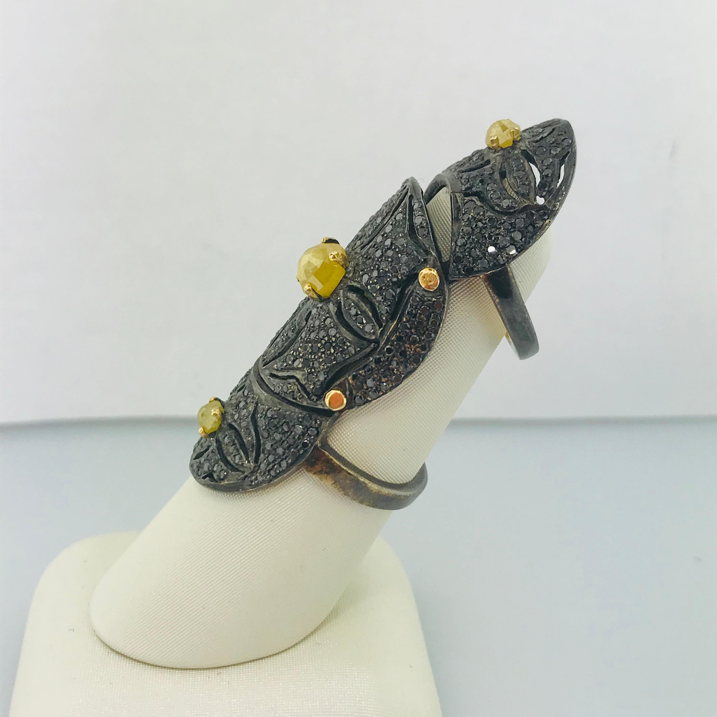 Medieval Vintage Ring 4 Carat tw Black Diamond & Yellow Diamond Knuckle Ring  In New Condition In Austin, TX
