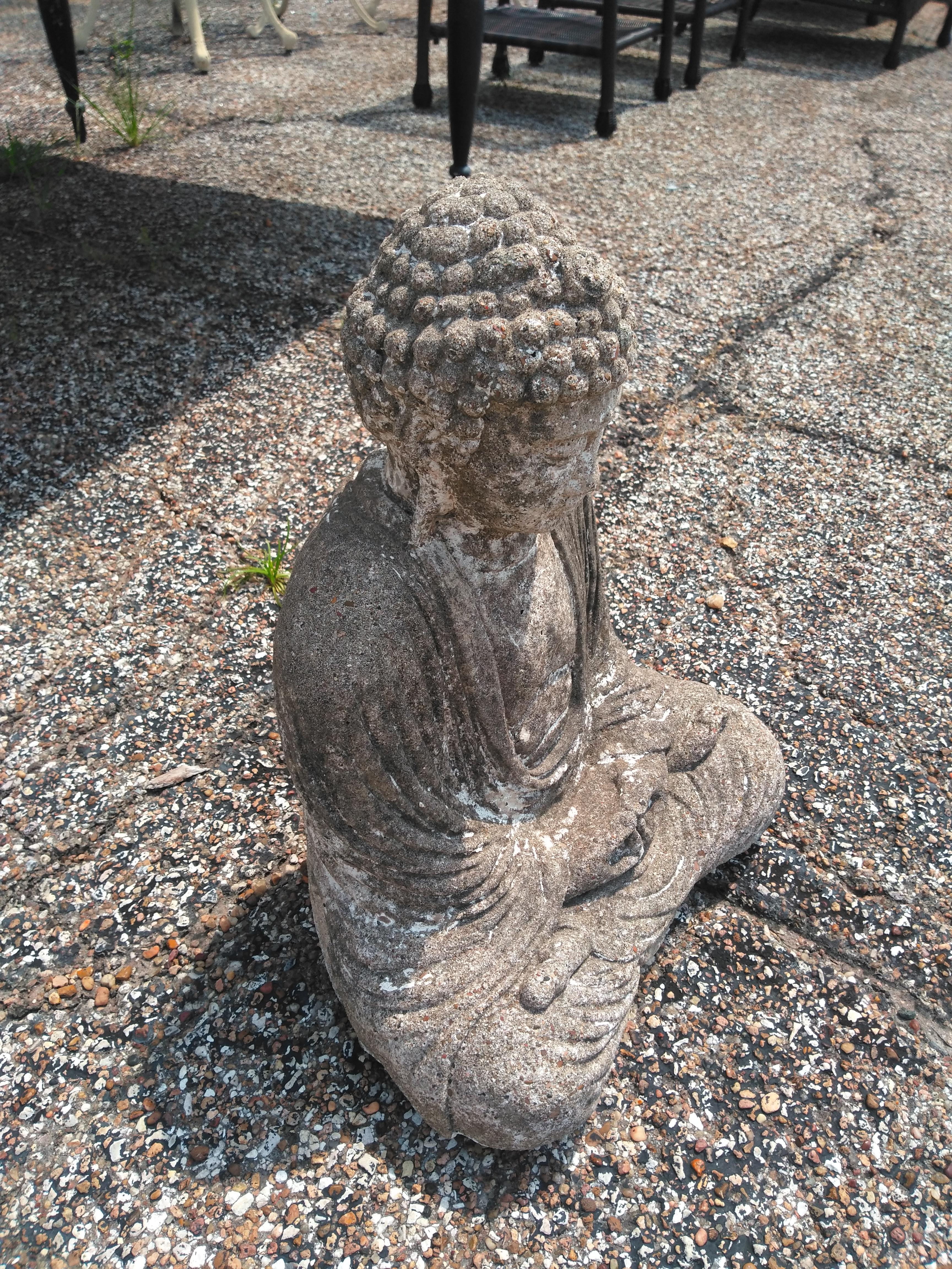 Meditating Buddha statue In Good Condition In Pasadena, TX