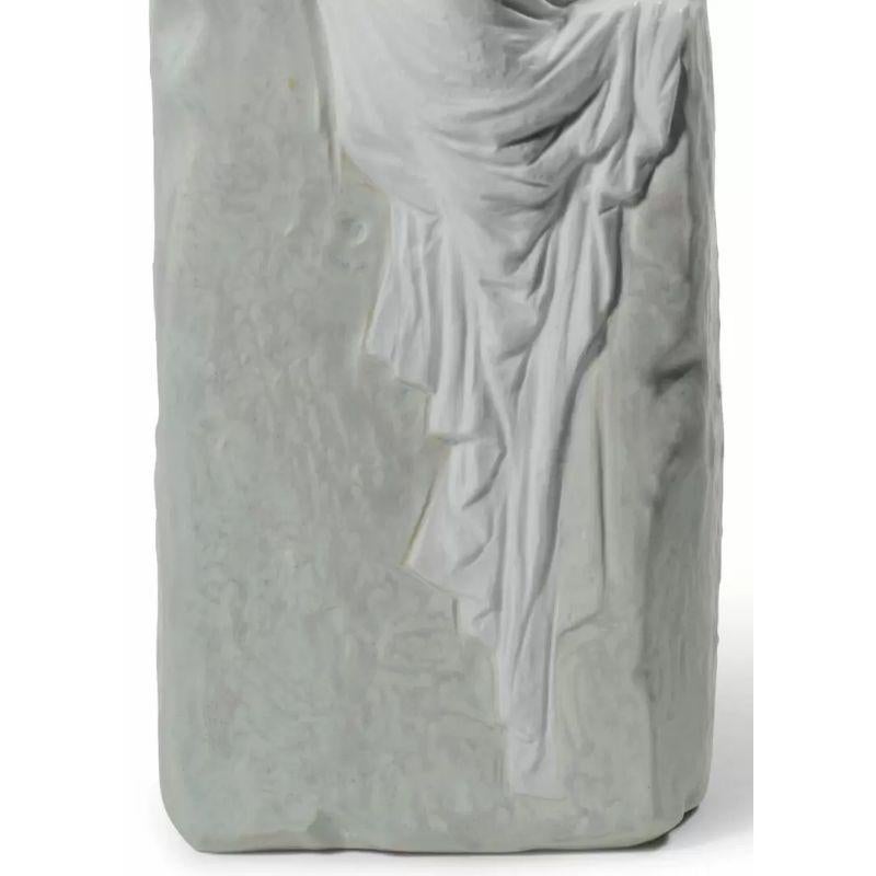 Fait main Lampe de table Femme en méditation II (US) en vente