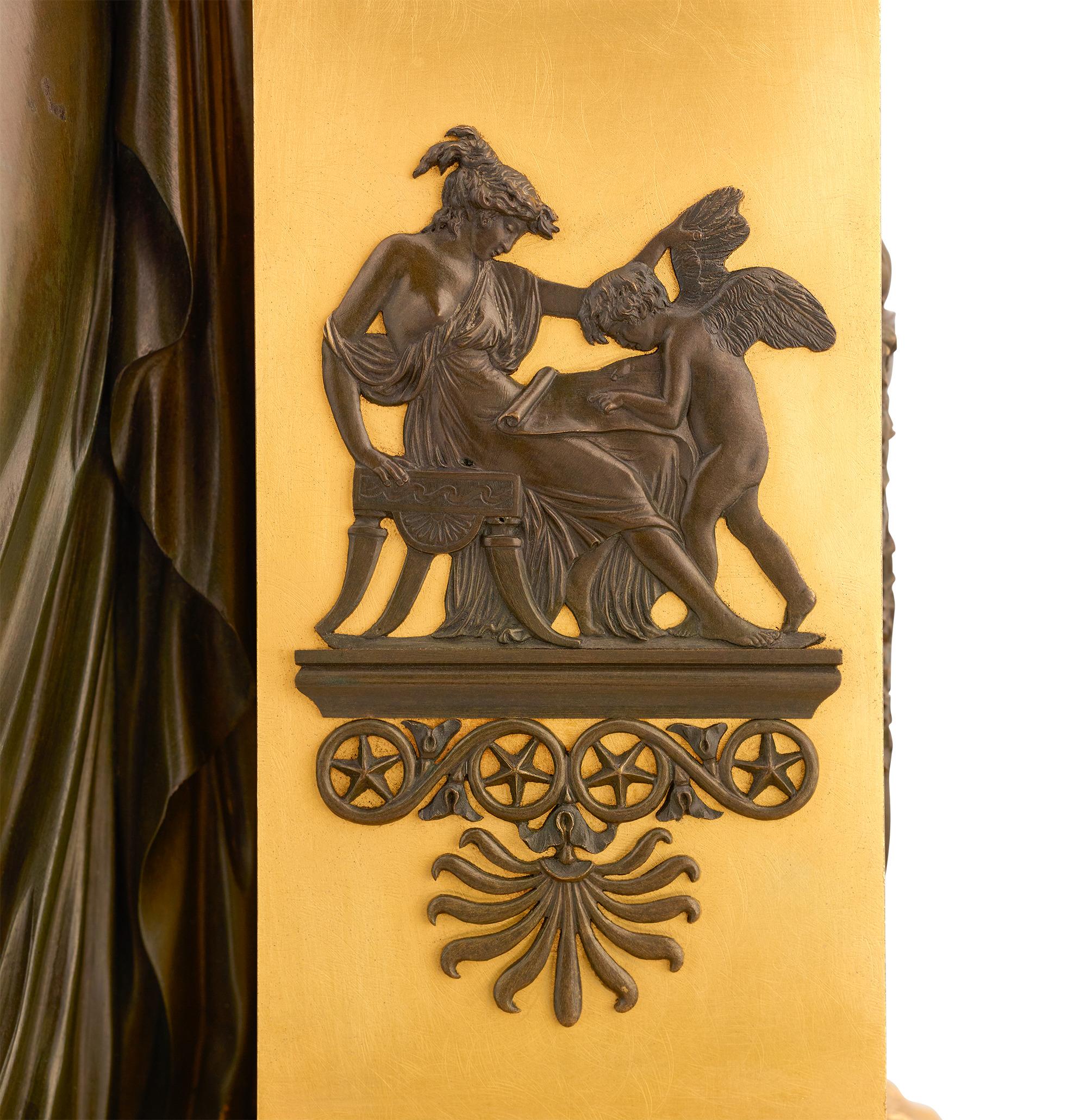 Meditationsuhr im französischen Empire-Stil von Claude Galle (Vergoldet) im Angebot