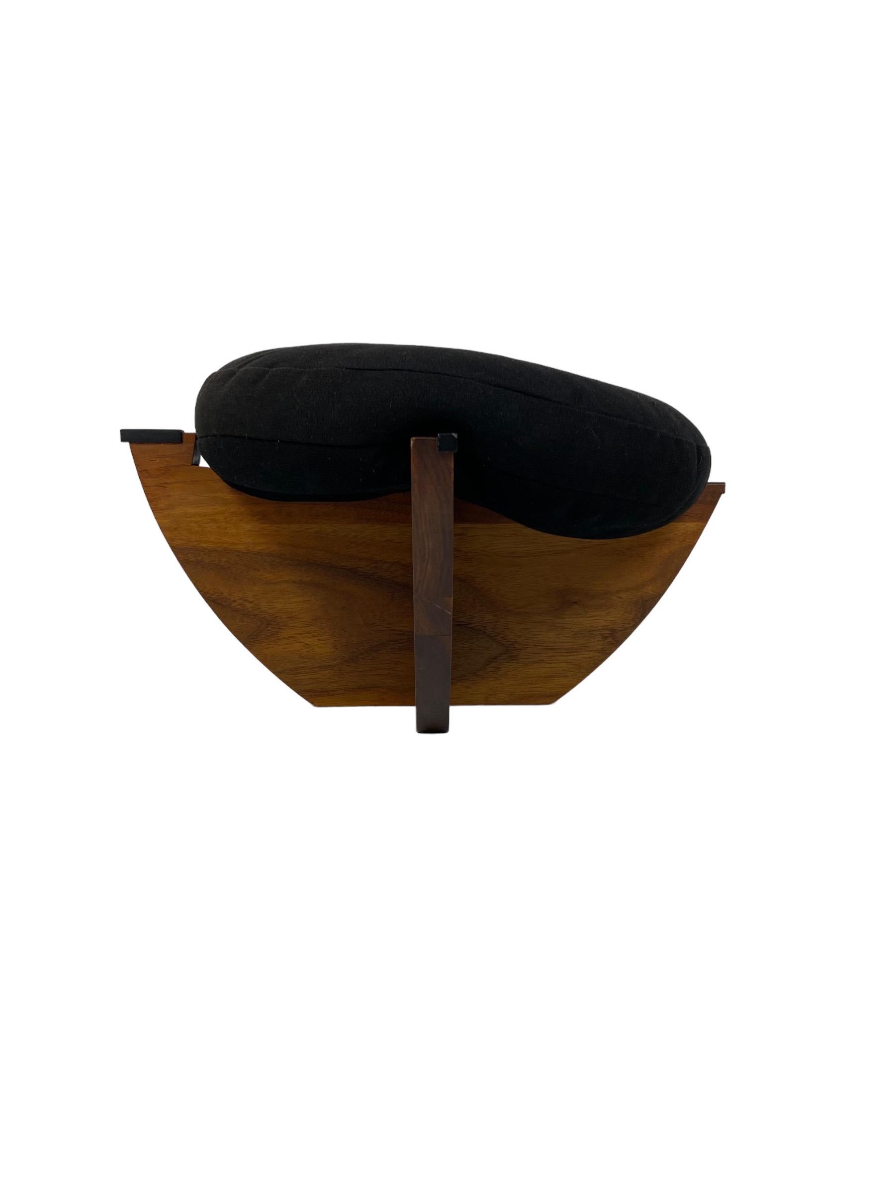 Meditation Stool “Haagse School” In Good Condition For Sale In LELYSTAD, FL